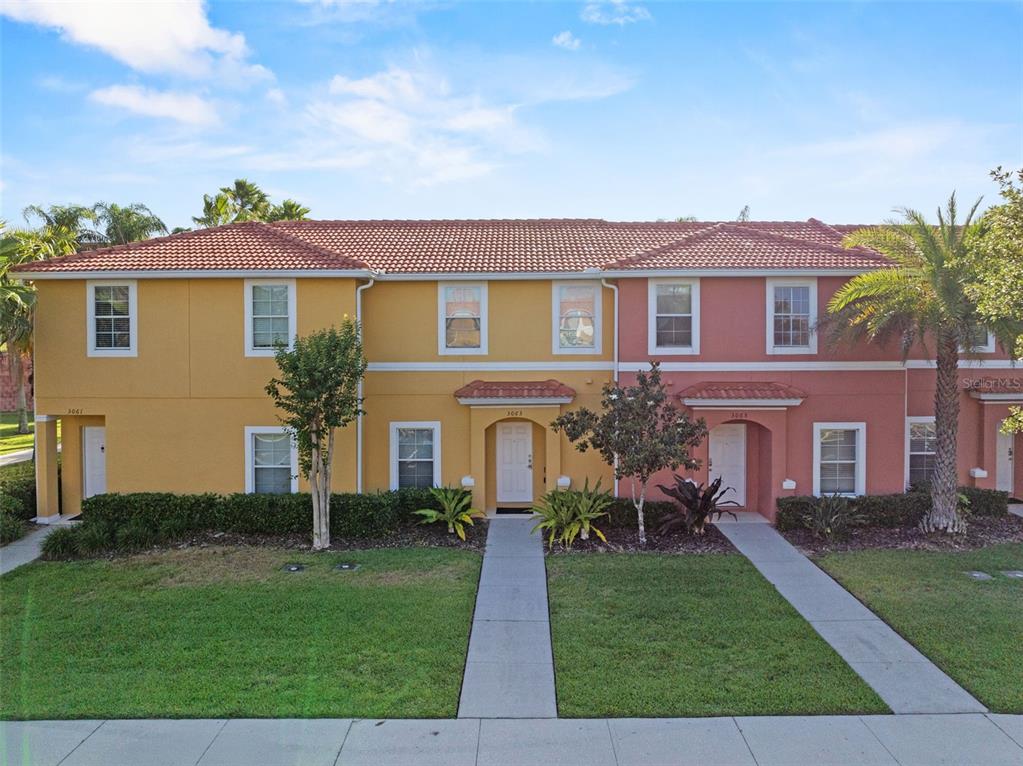 2 bedroom Town house For Sale