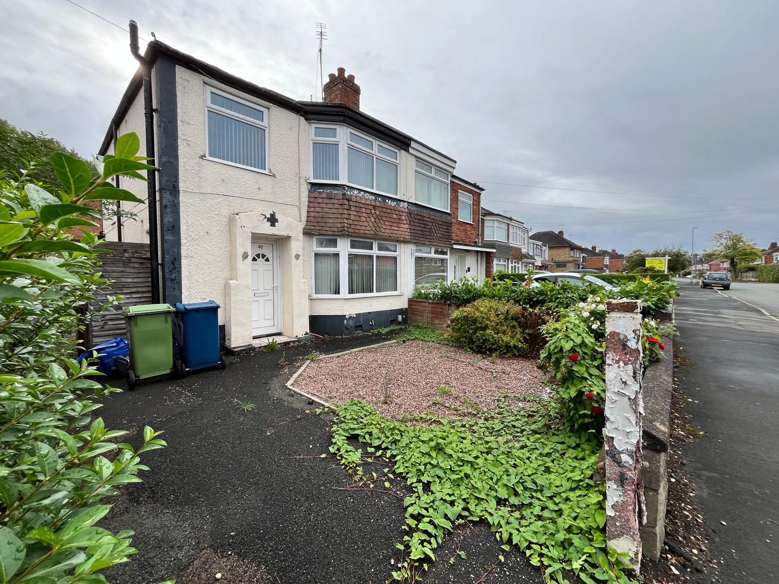 3 bedroom Semi-detached house For Sale