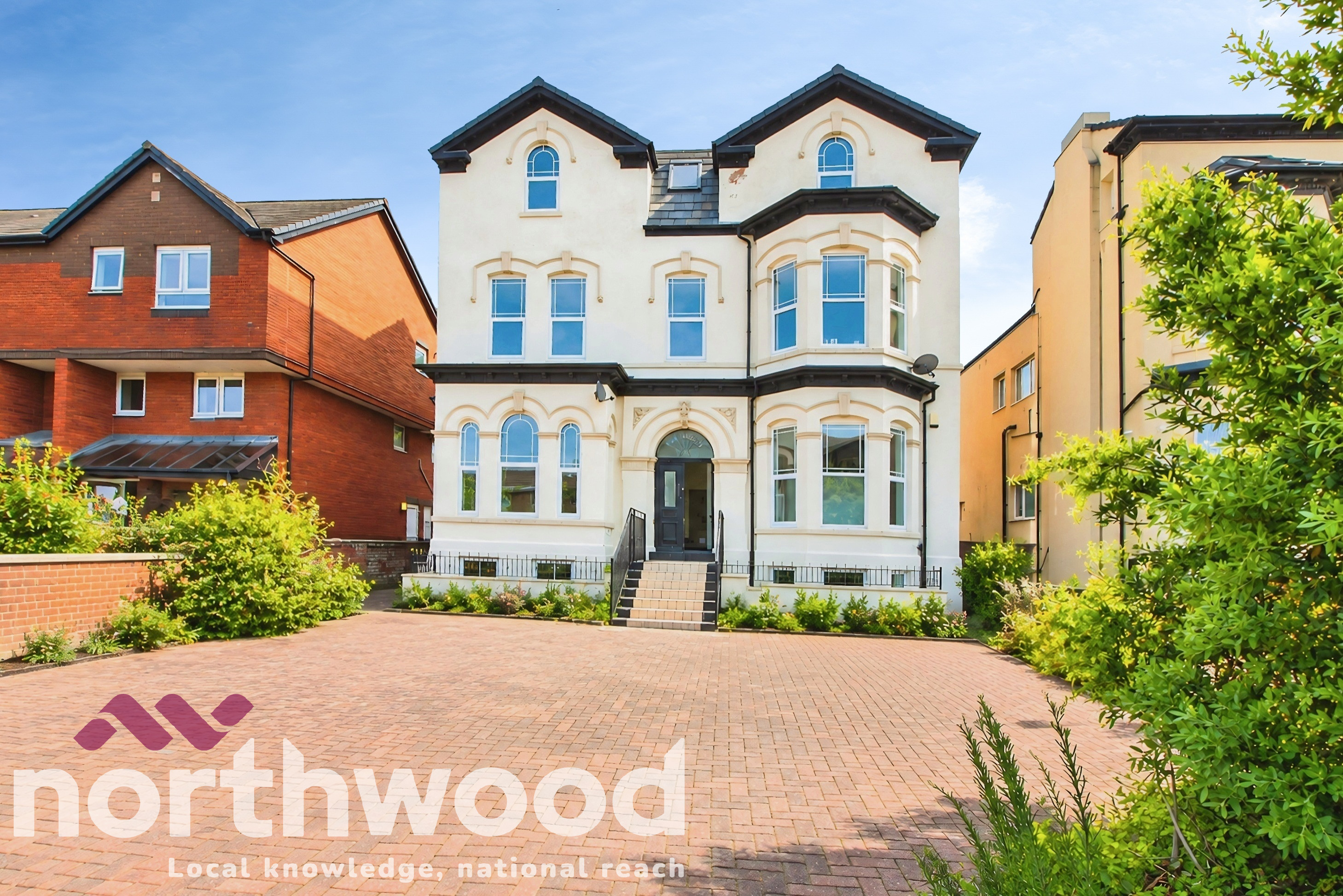 2 bedroom Flat To Let