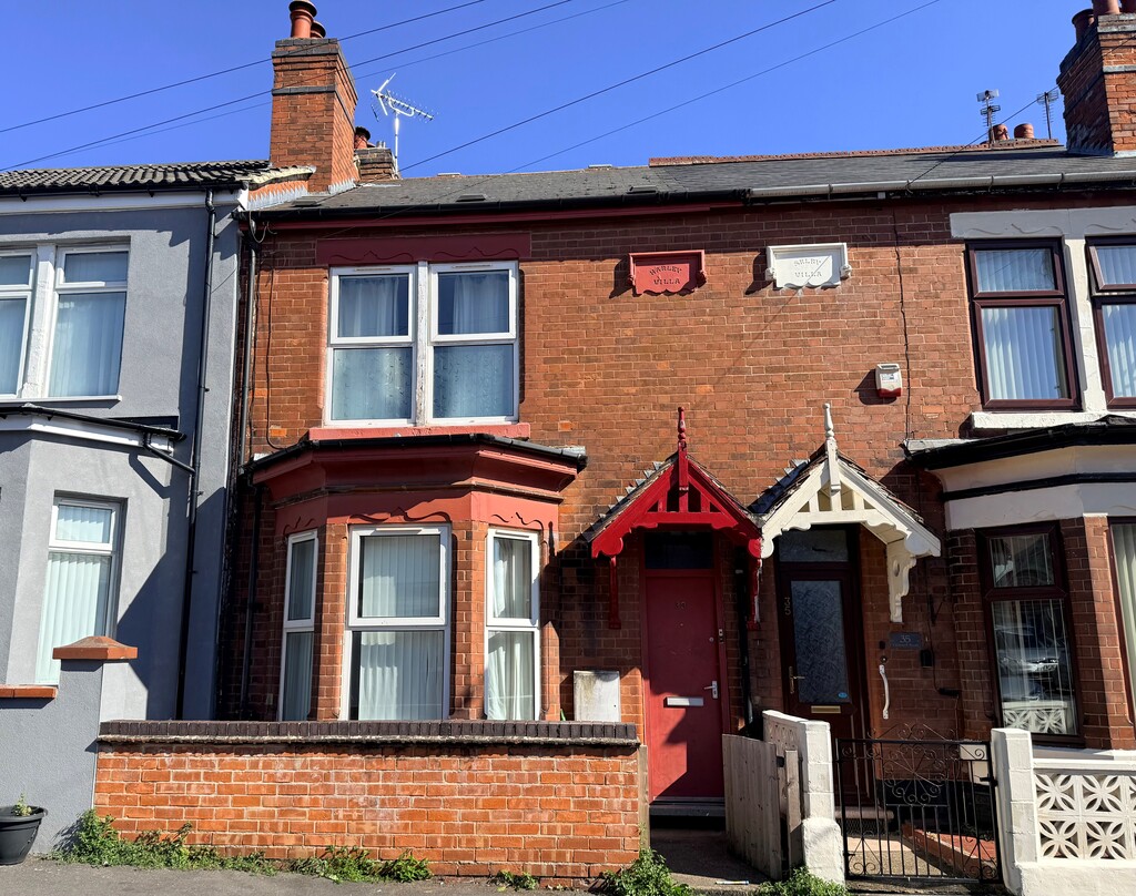 3 bedroom  For Sale