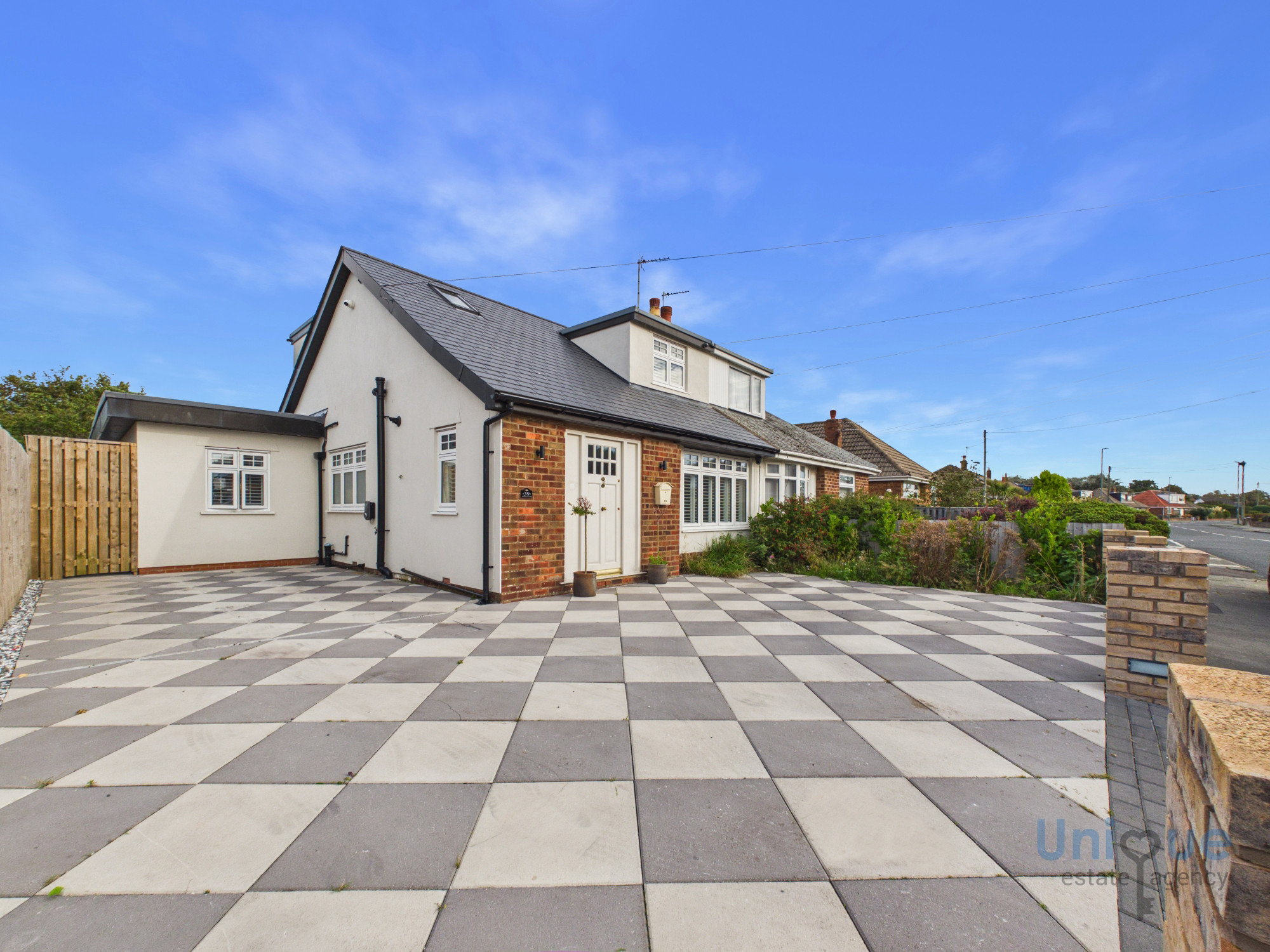 3 bedroom Terraced bungalow For Sale