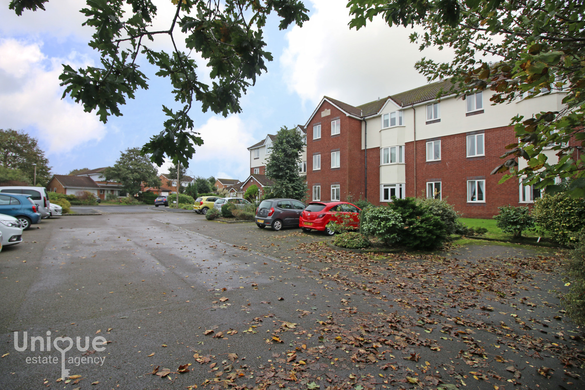 1 bedroom Block of Apartments To Let