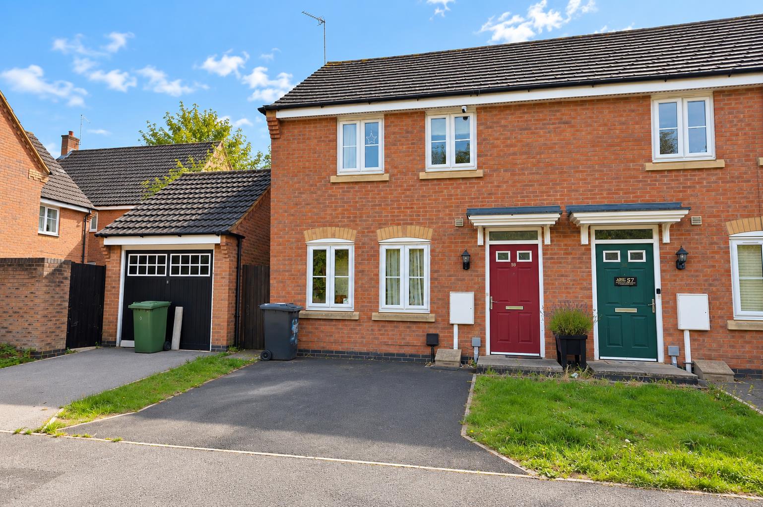 3 bedroom End of terrace house For Sale