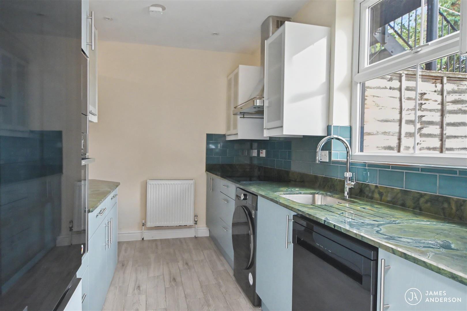 2 bedroom Flat Let