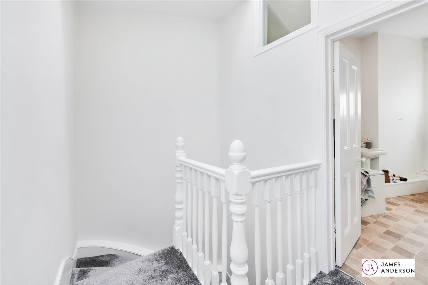 2 bedroom Flat To Let