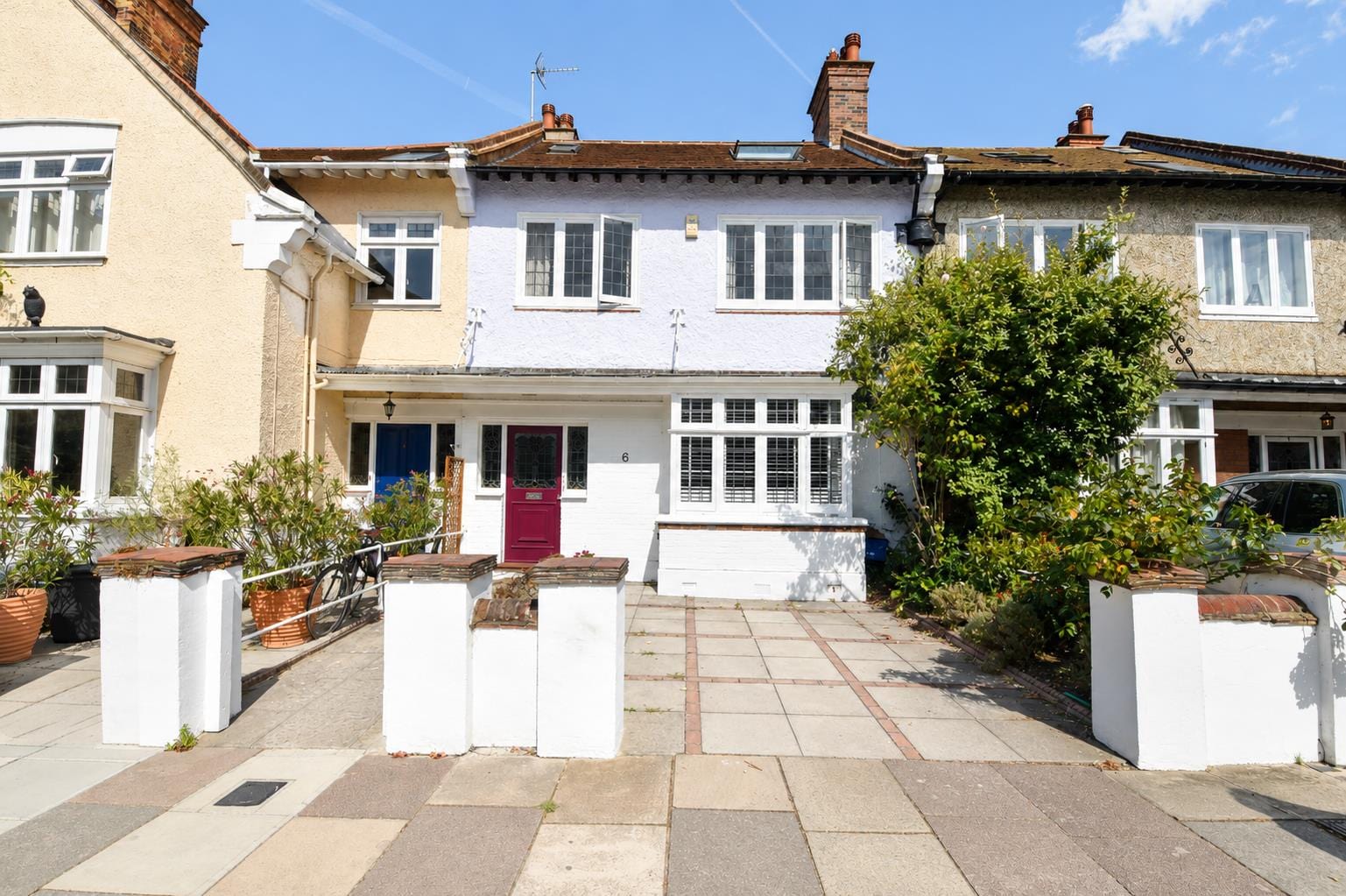 5 bedroom Property For Sale