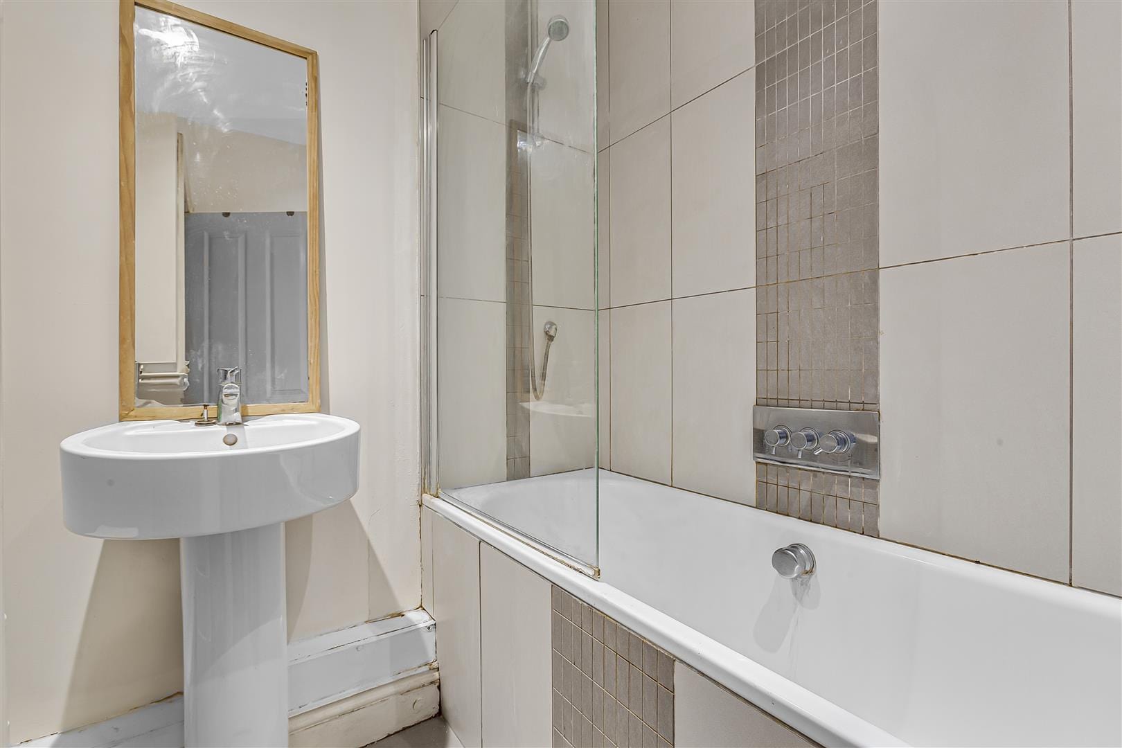 2 bedroom Flat Sold
