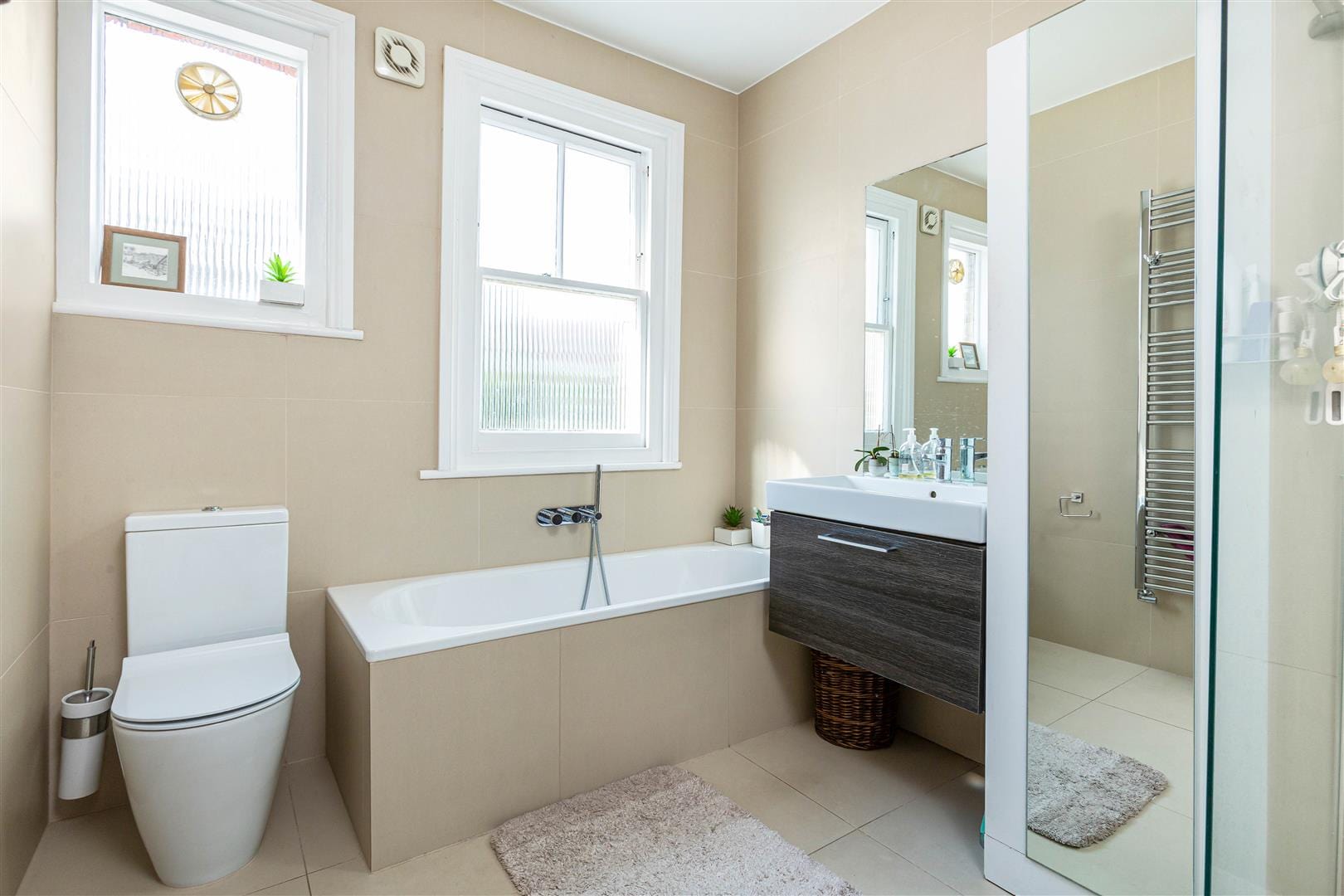 5 bedroom Detached house Sold