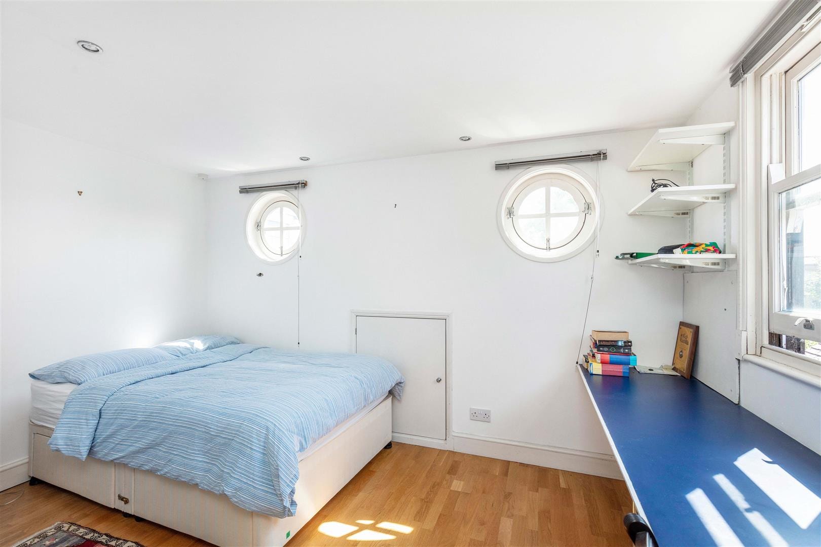 5 bedroom Detached house Sold