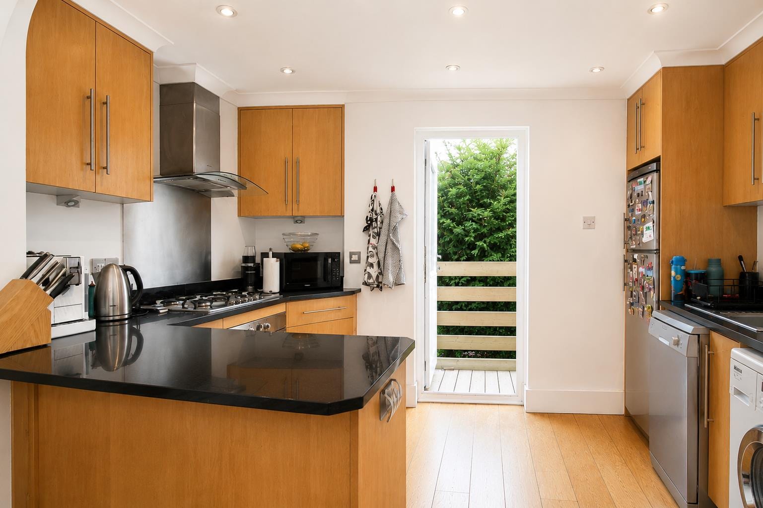 3 bedroom Flat Under Offer