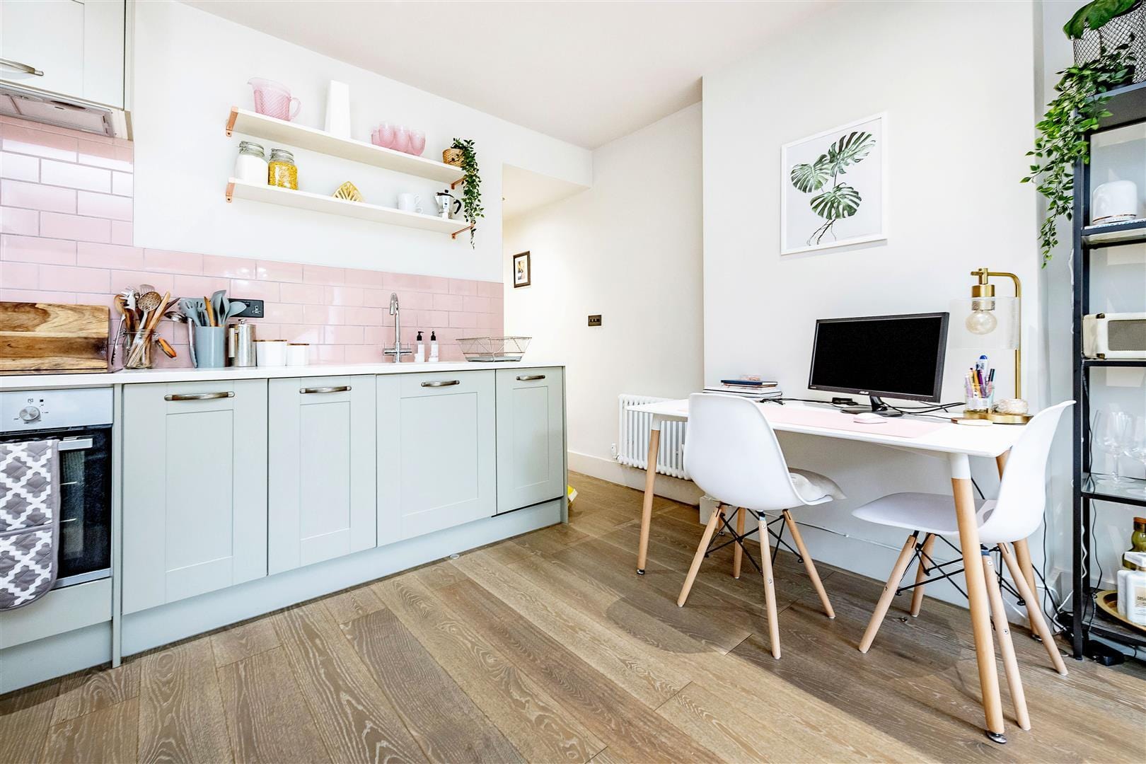 2 bedroom Flat Let