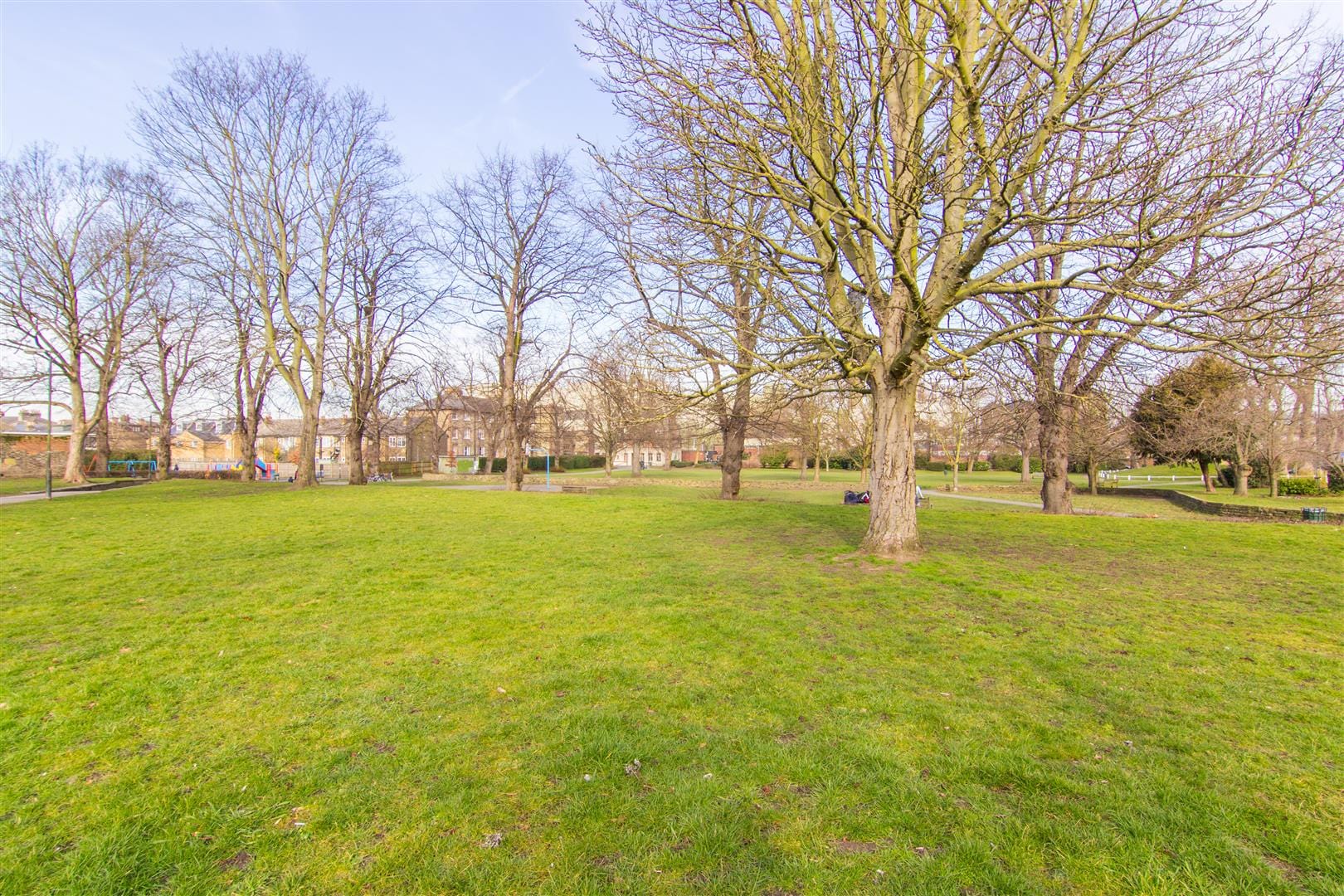 2 bedroom Flat To Let