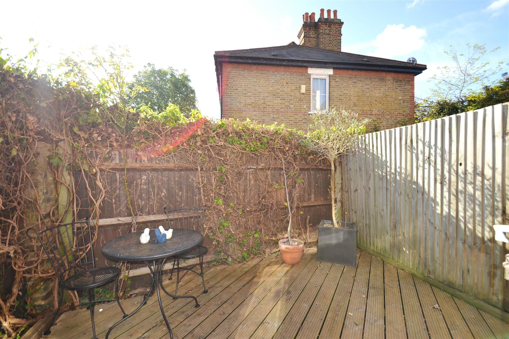 2 bedroom Terraced House Sold