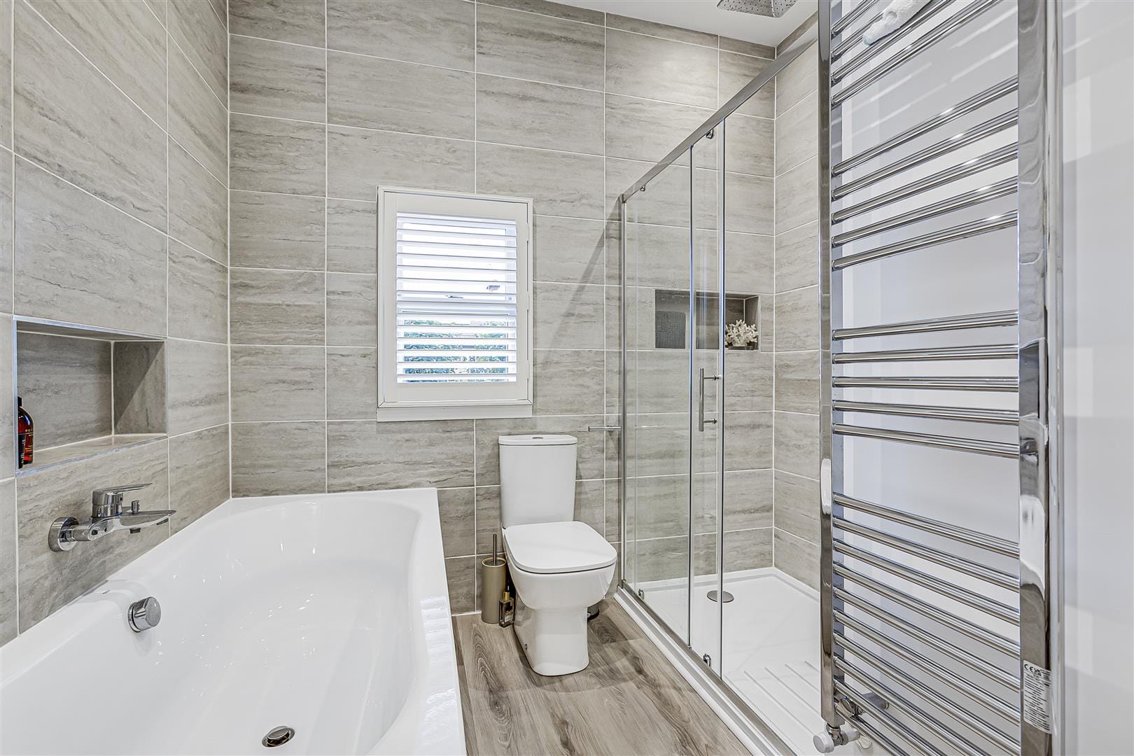 4 bedroom Detached house Under Offer