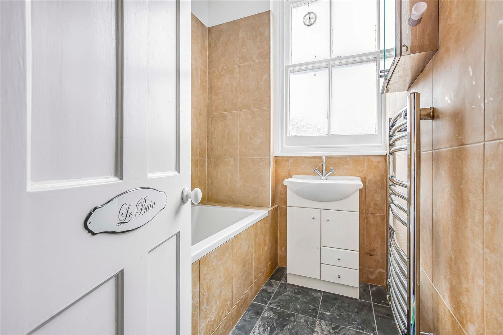2 bedroom Flat Sold