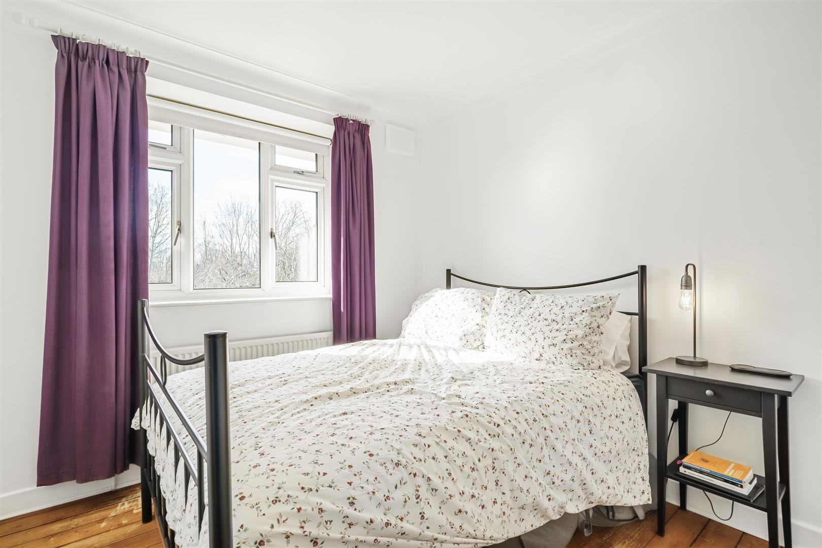 3 bedroom Flat For Sale