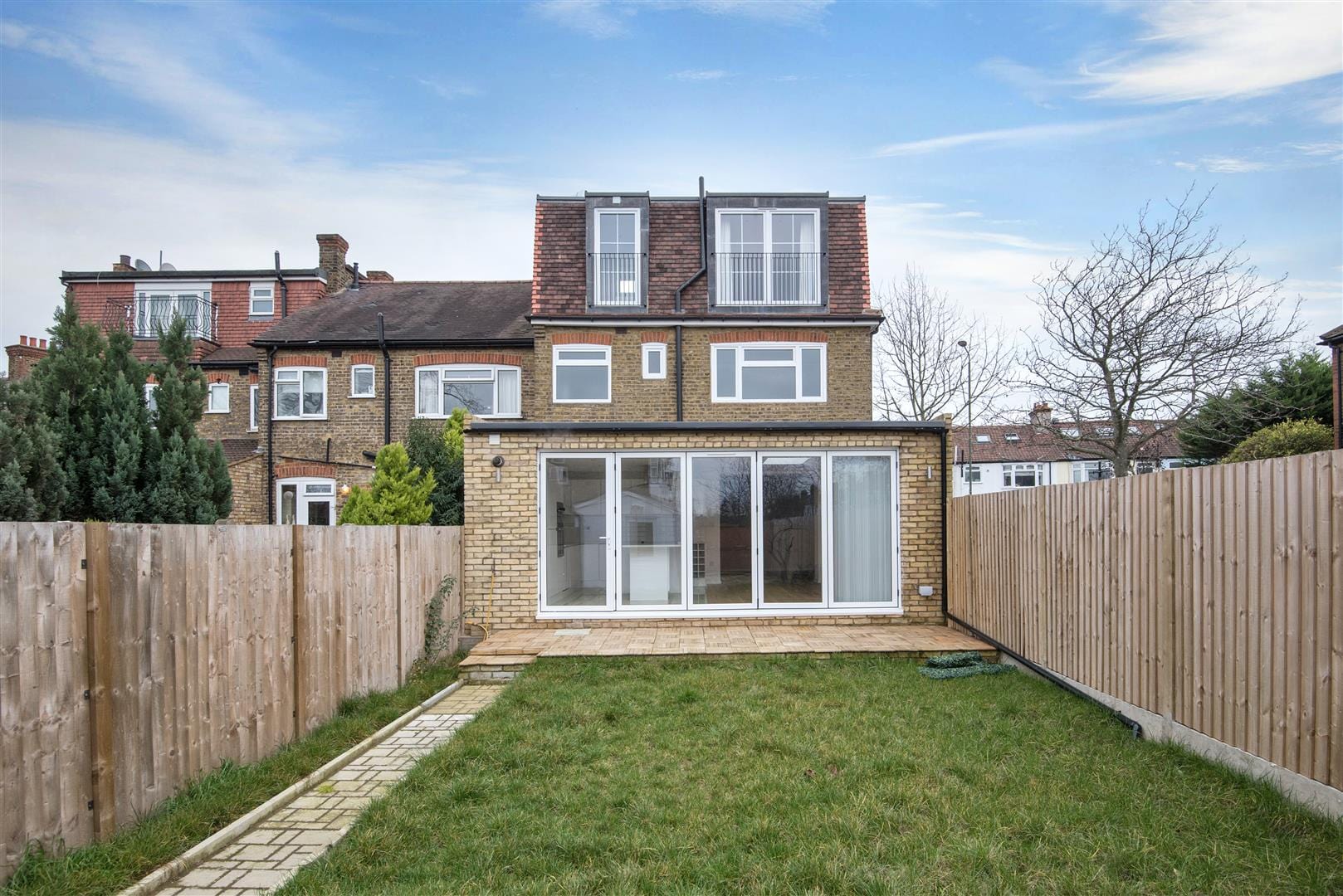 4 bedroom Terraced House Sold