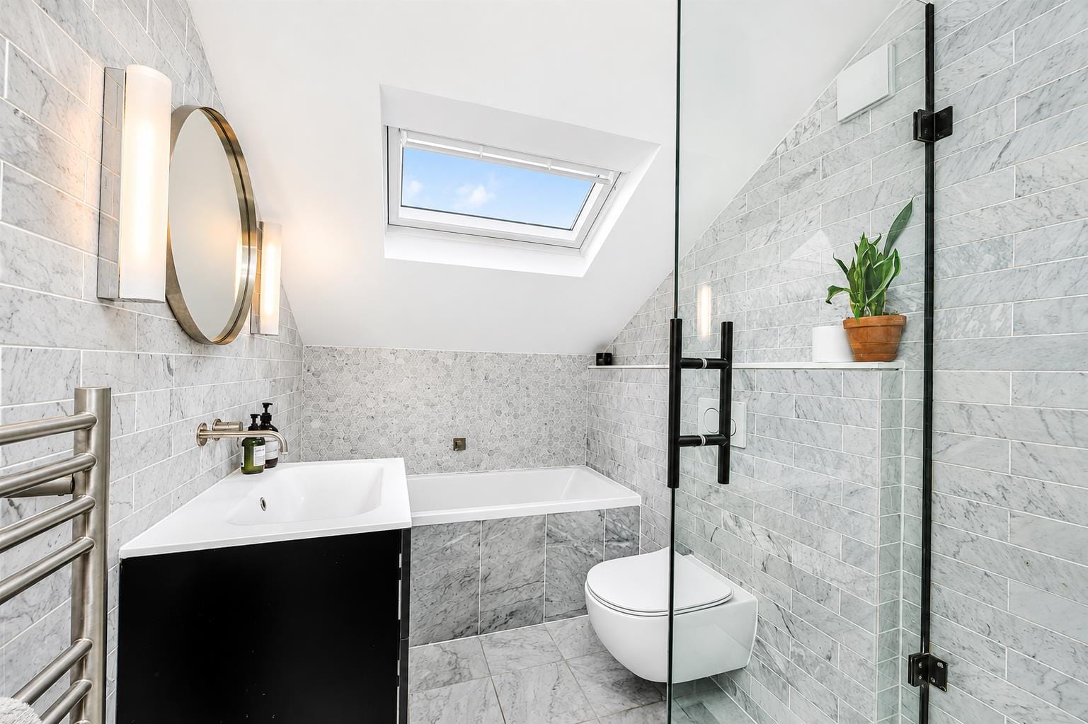 2 bedroom Property For Sale