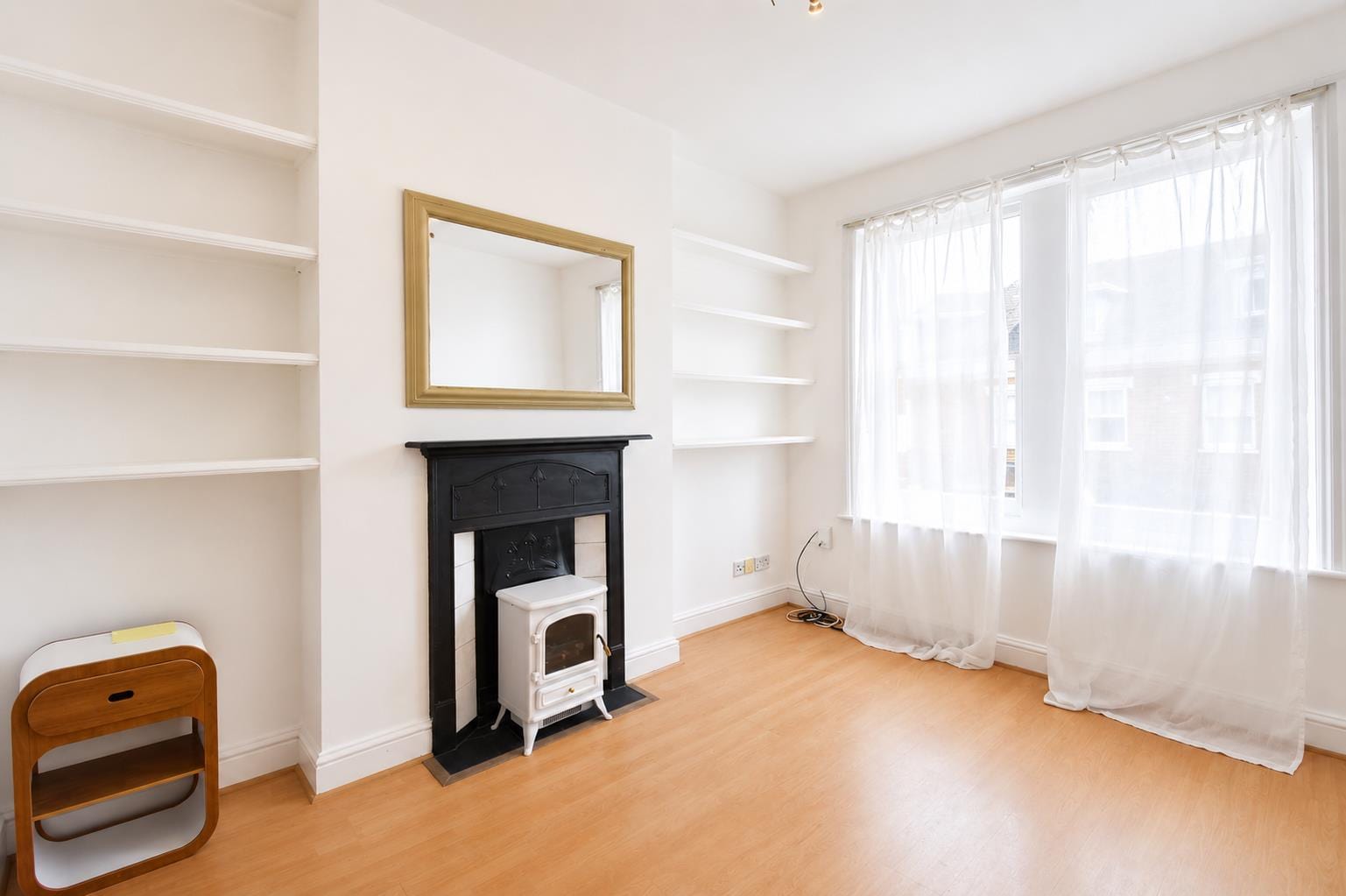 2 bedroom Flat Let
