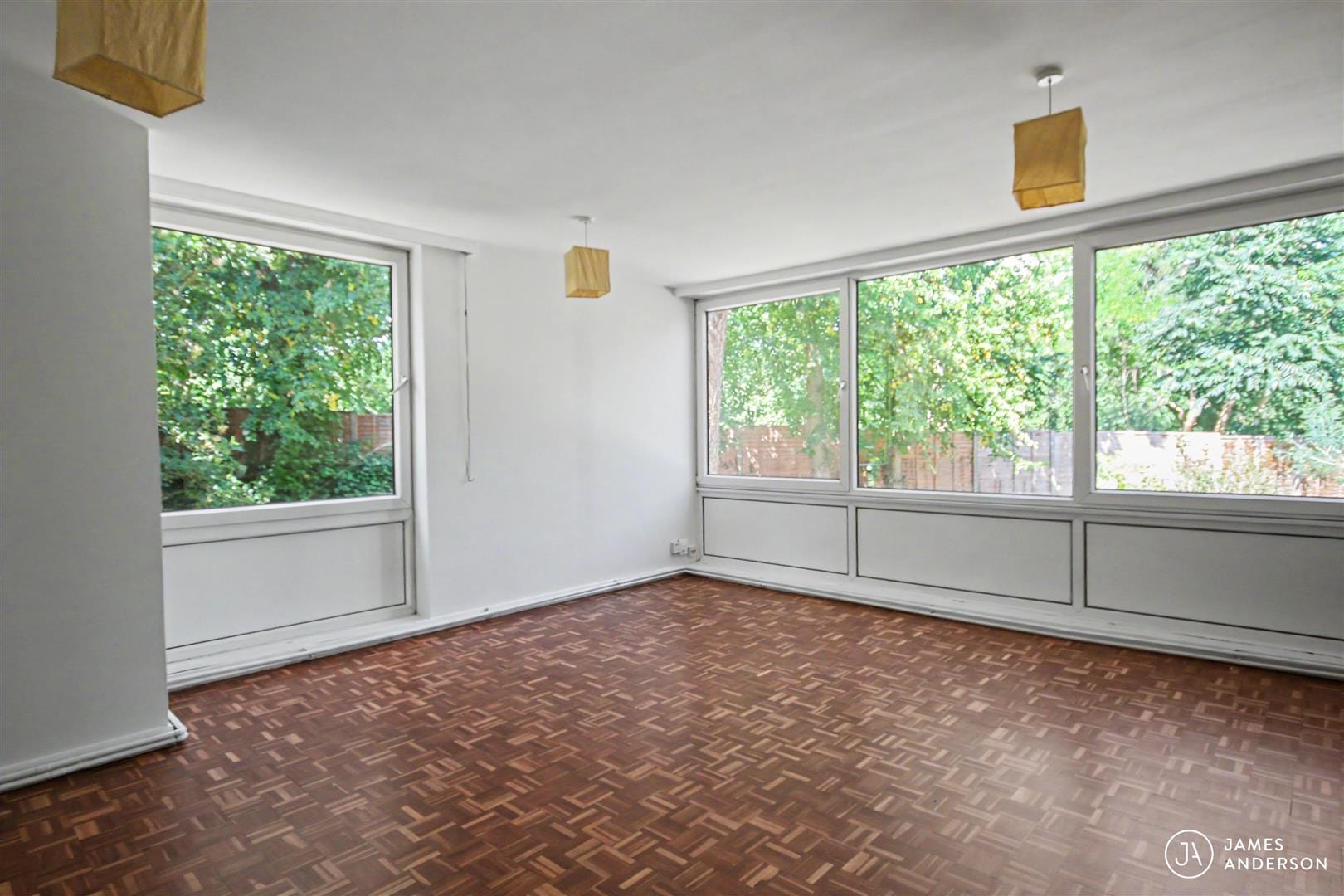 3 bedroom Flat Under Offer