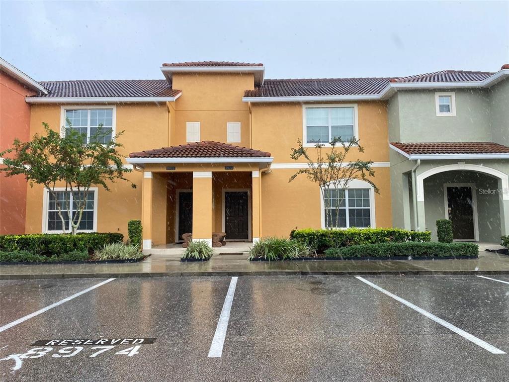 4 bedroom Town house For Sale