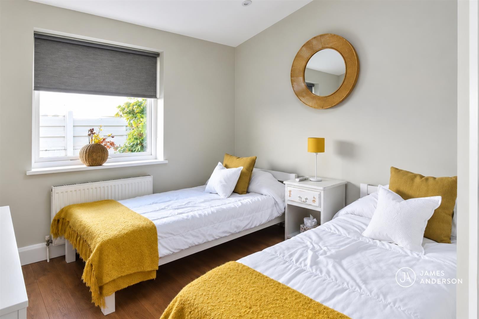 2 bedroom Bungalow To Let