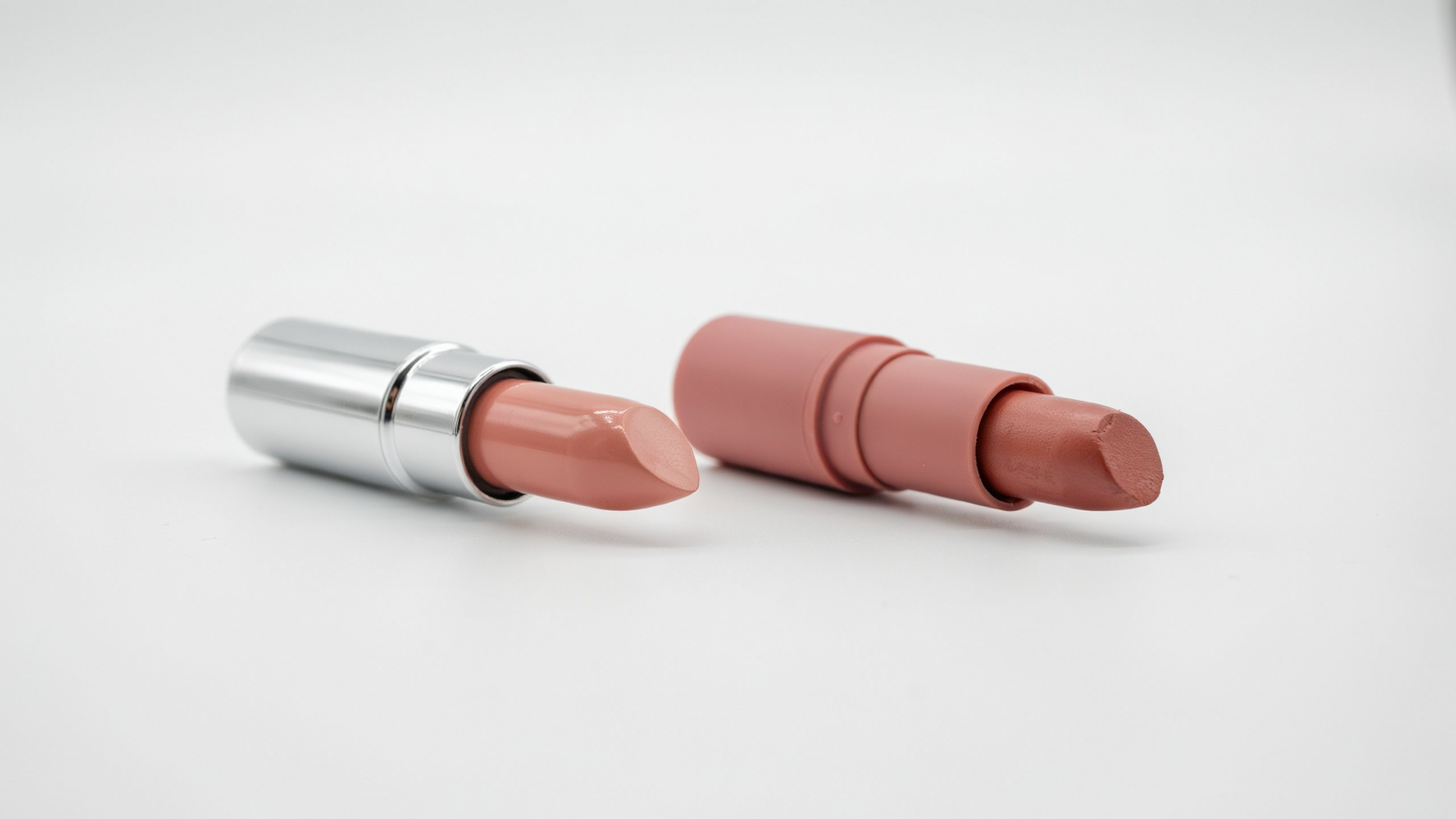 avoid fake beauty products