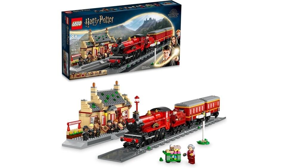 Hogwarts Express (1,074 pieces)
