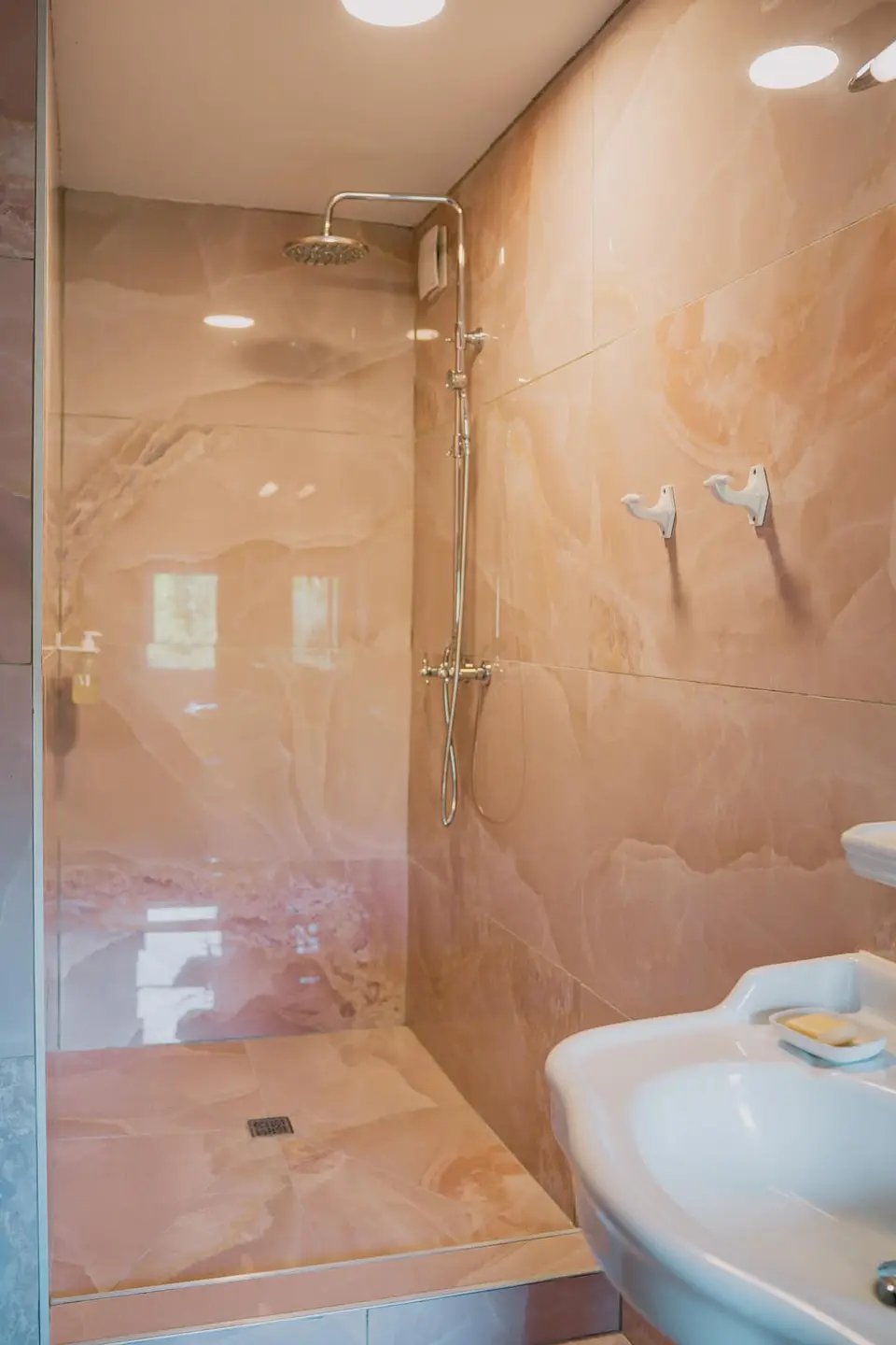 Salle de bains entière 4