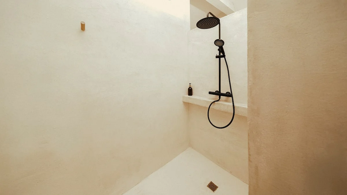 Salle de bains entière 2