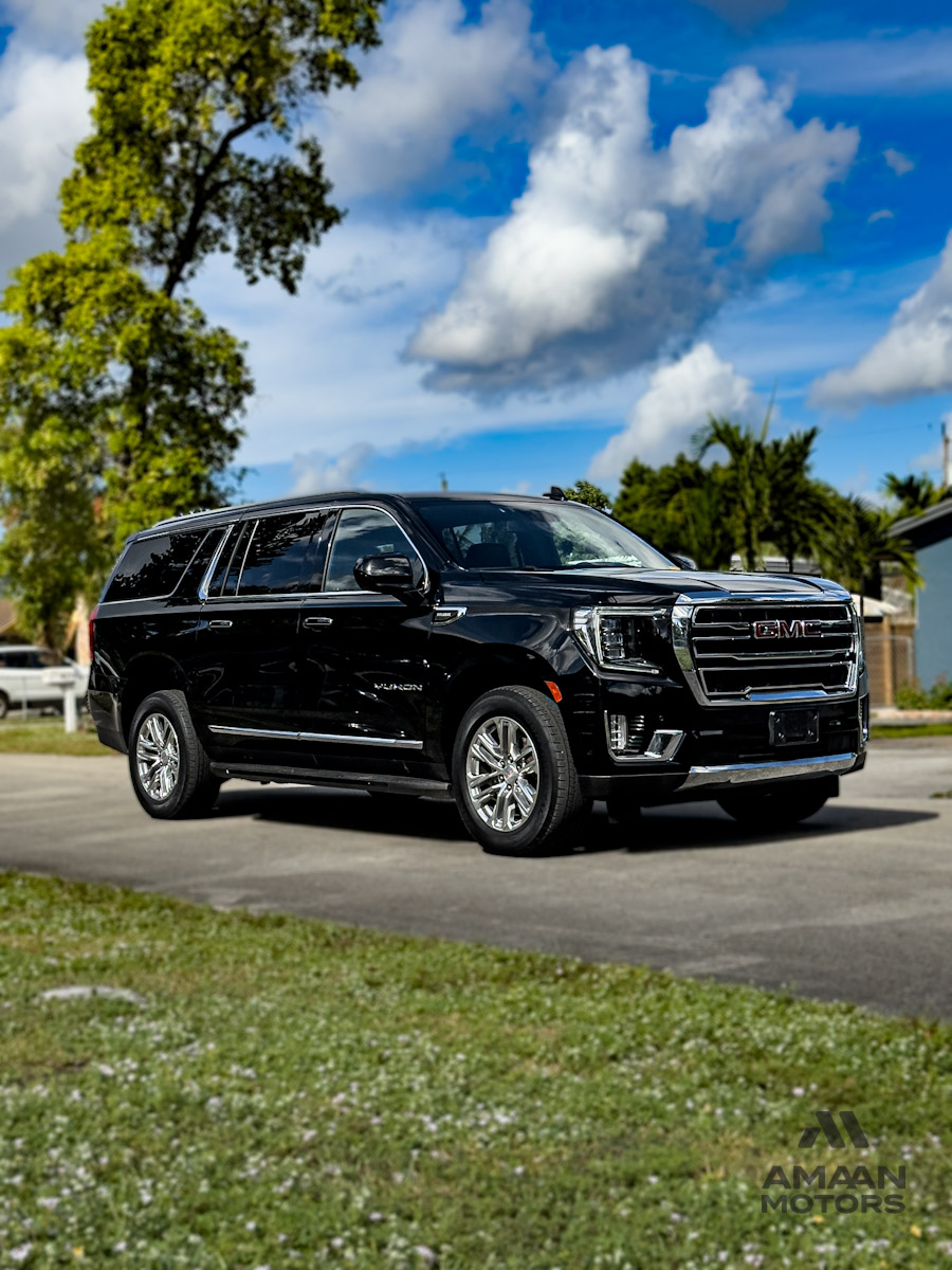 2023 GMC Yukon XL SLT's photo