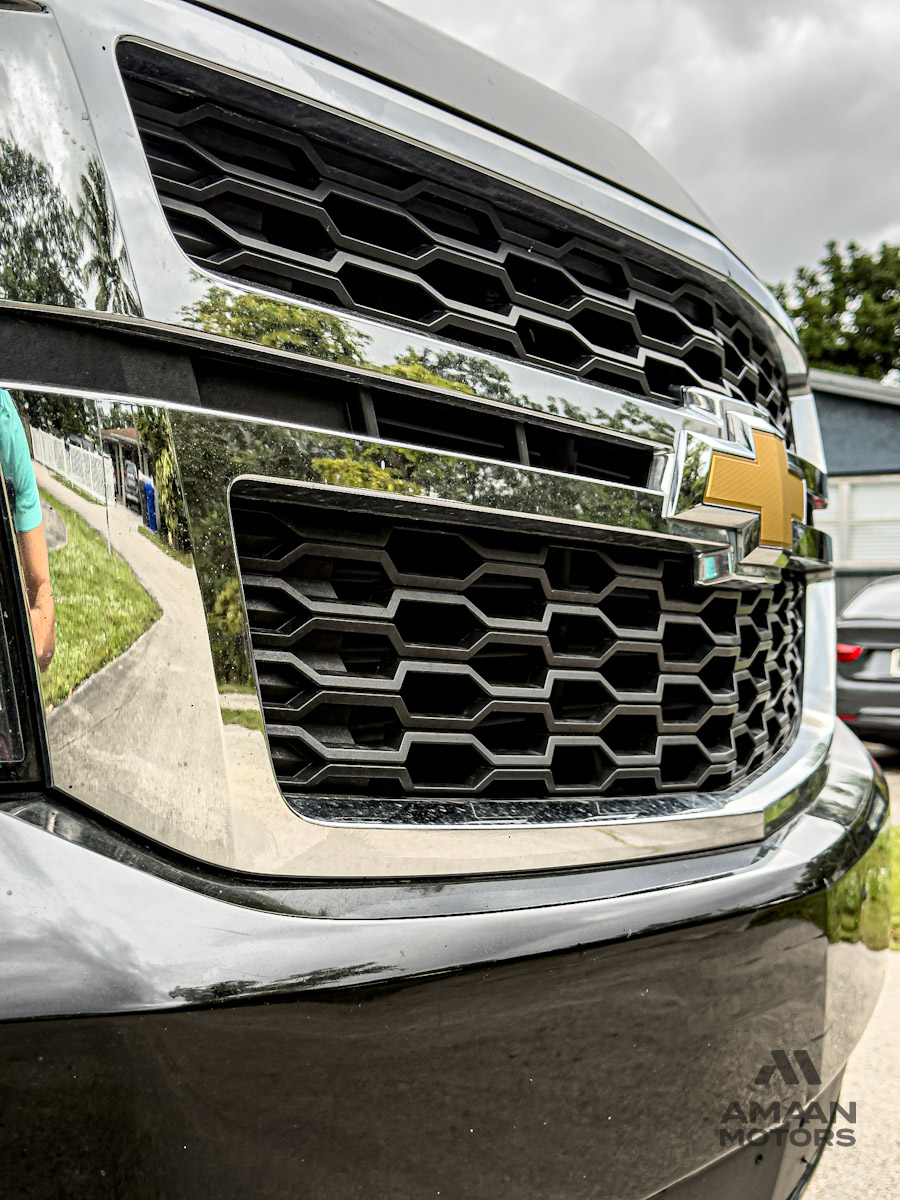 2019 Chevrolet Suburban LT - Photo 10