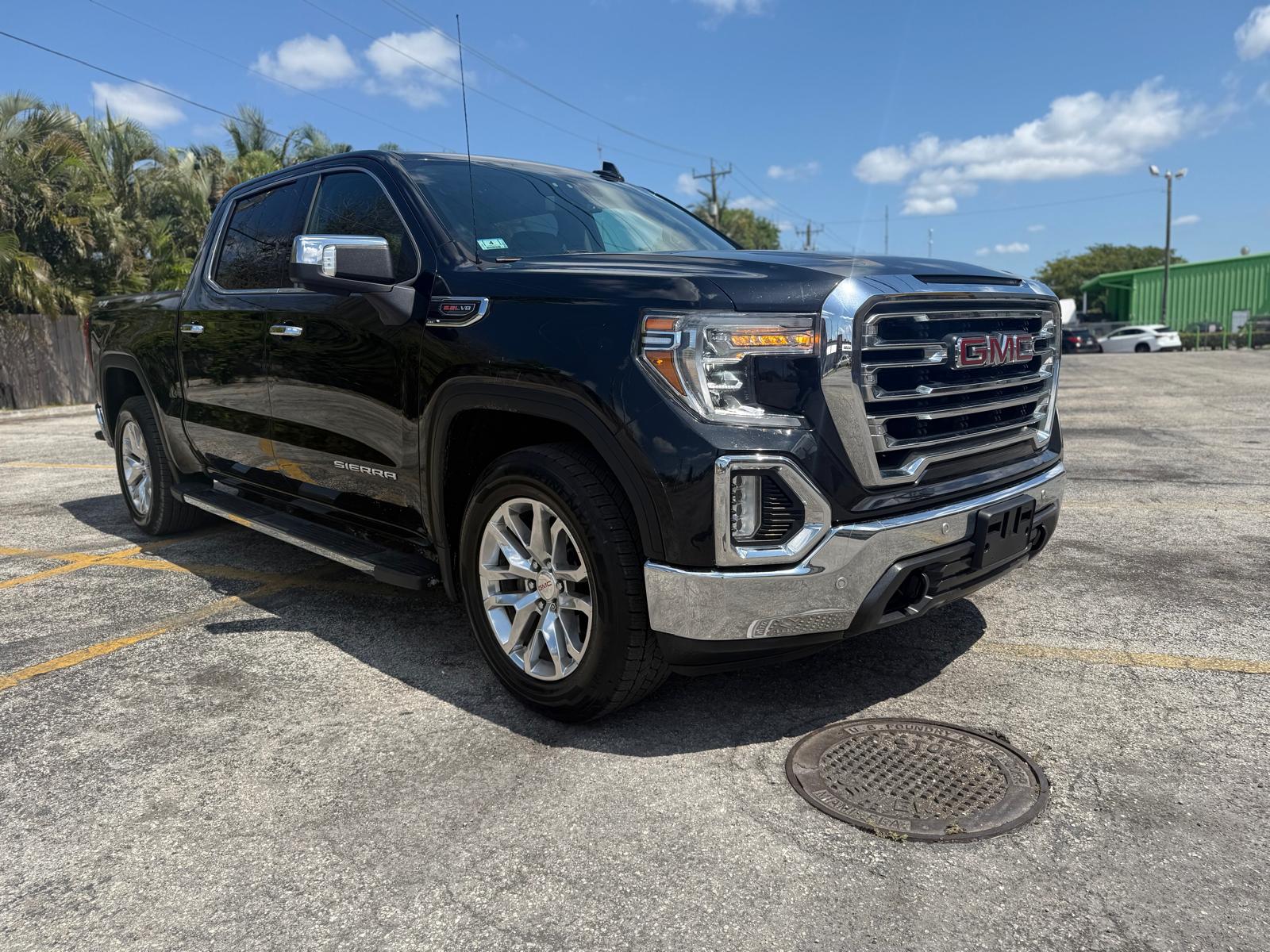 2019 GMC Sierra 1500 SLT's photo