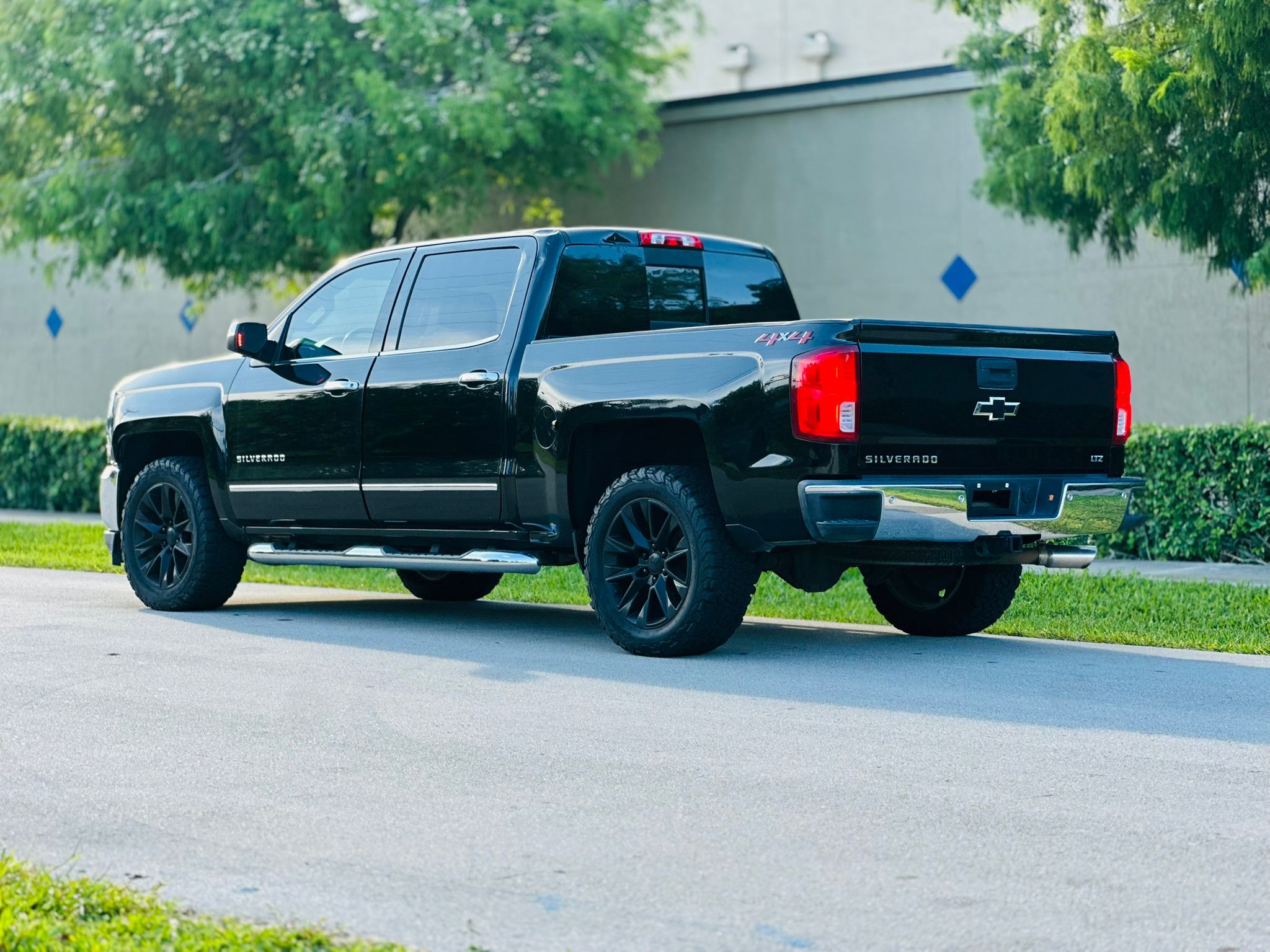 2018 Chevrolet Silverado 1500 LTZ - Photo 7