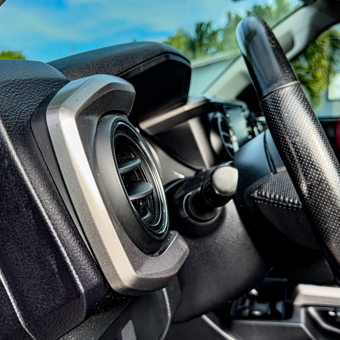 2021 Toyota Tacoma SR5 - Photo 24