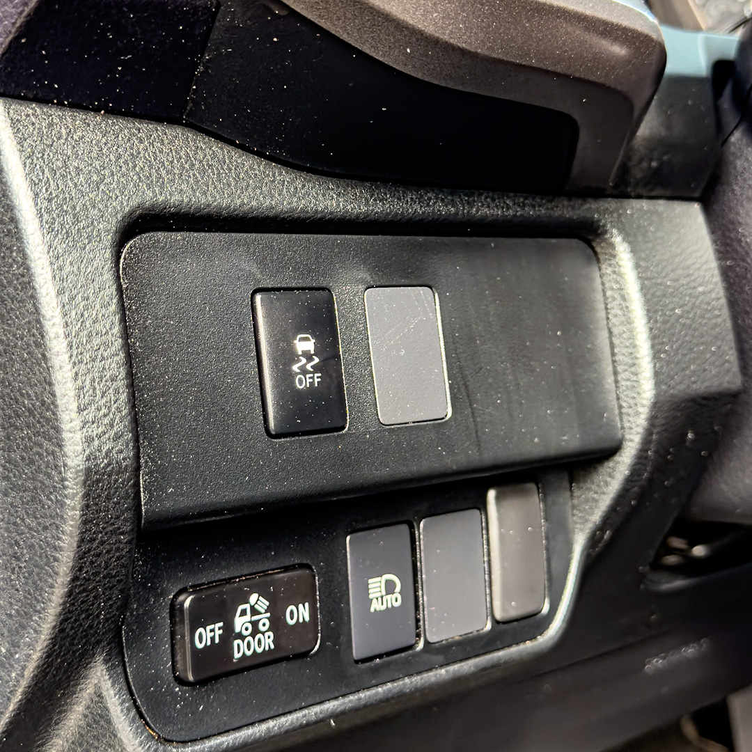 2021 Toyota Tacoma SR5 - Photo 25