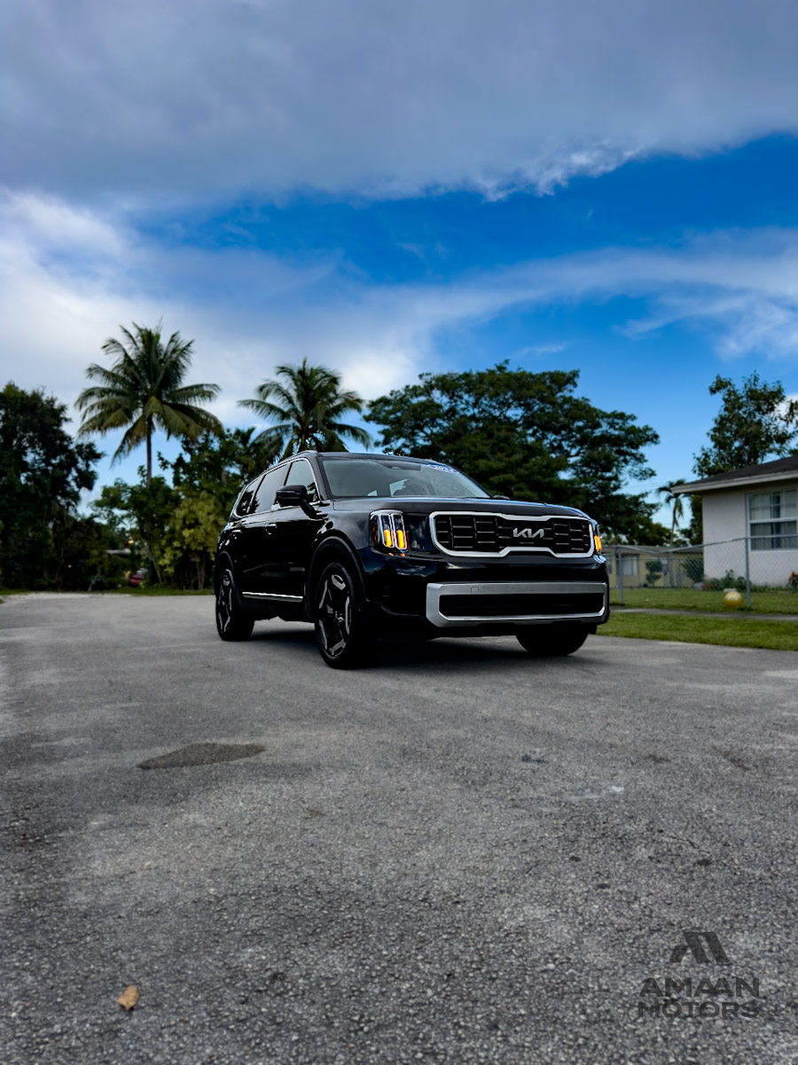 2024 Kia Telluride S's photo
