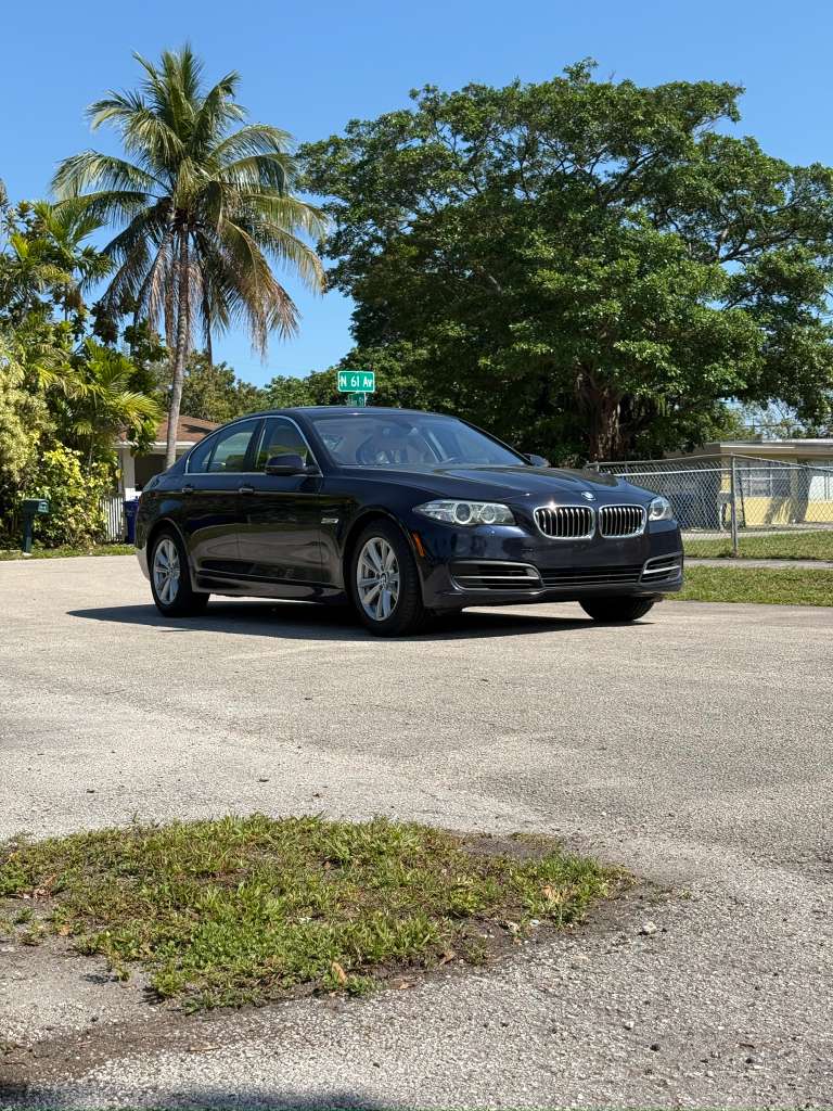 2014 BMW 5 Series 528i