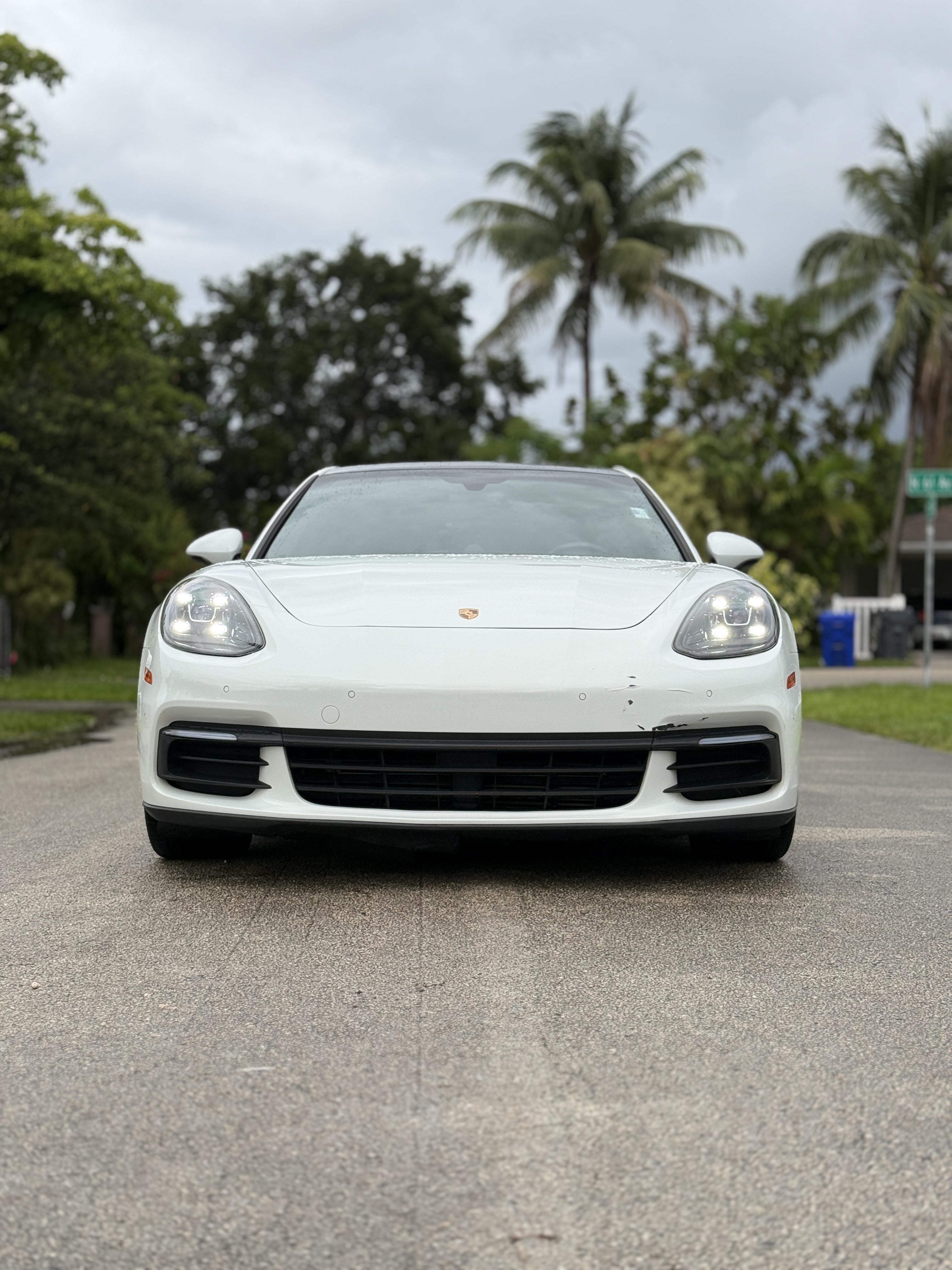 2018 Porsche Panamera's photo