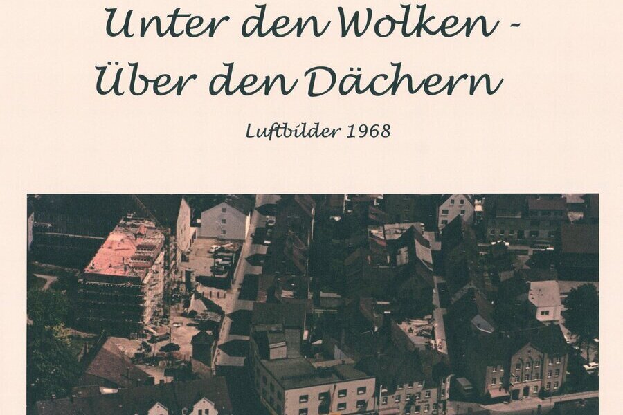 Ausstellung im Rathaus: Unter den Wolken - Über den Dächern