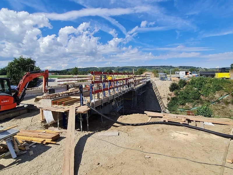 Aktuelles zur Bahnbrücke