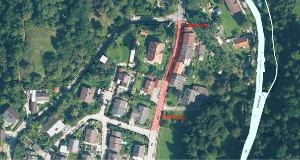 Straßensperrung Trostberger Straße