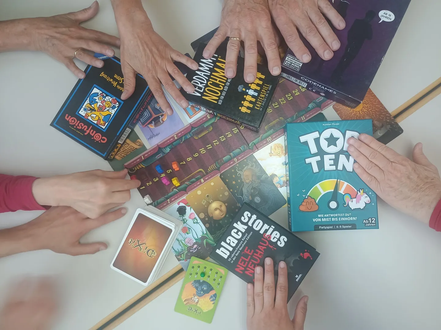 Spieletreffen für Erwachsene