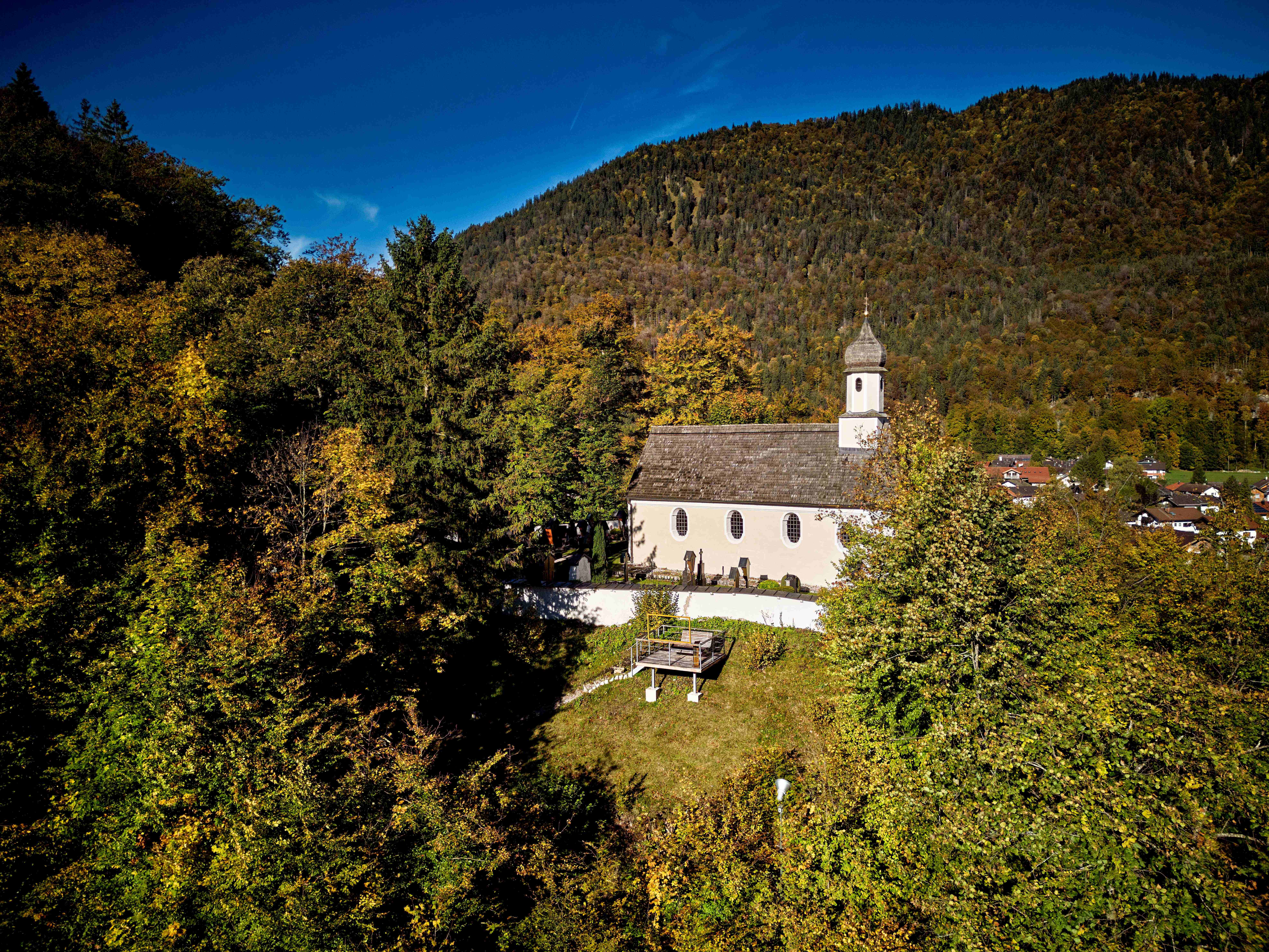 Das goldene Au - Spaziergang um den Kirchbichl