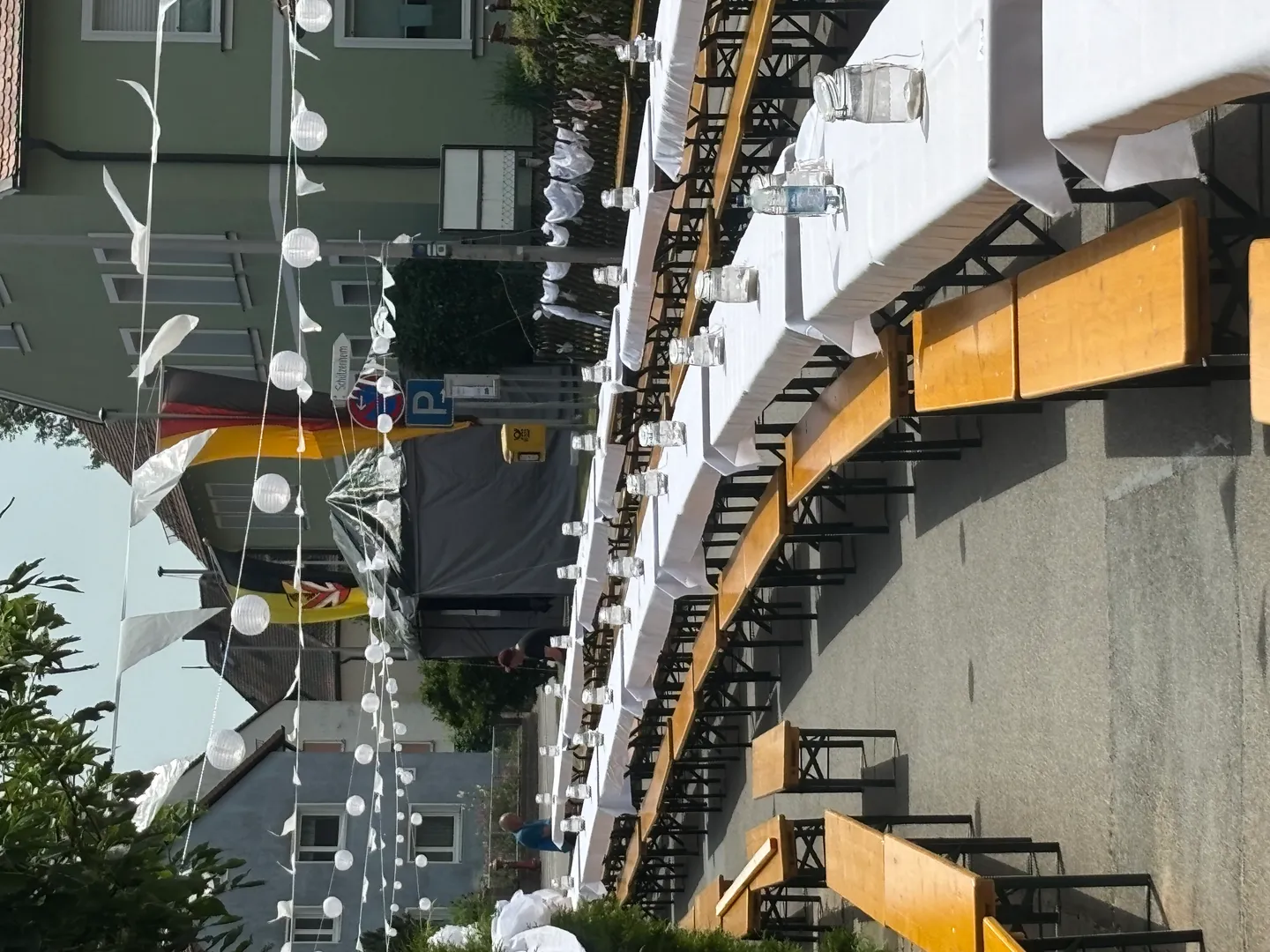 Sommernacht in Weiss