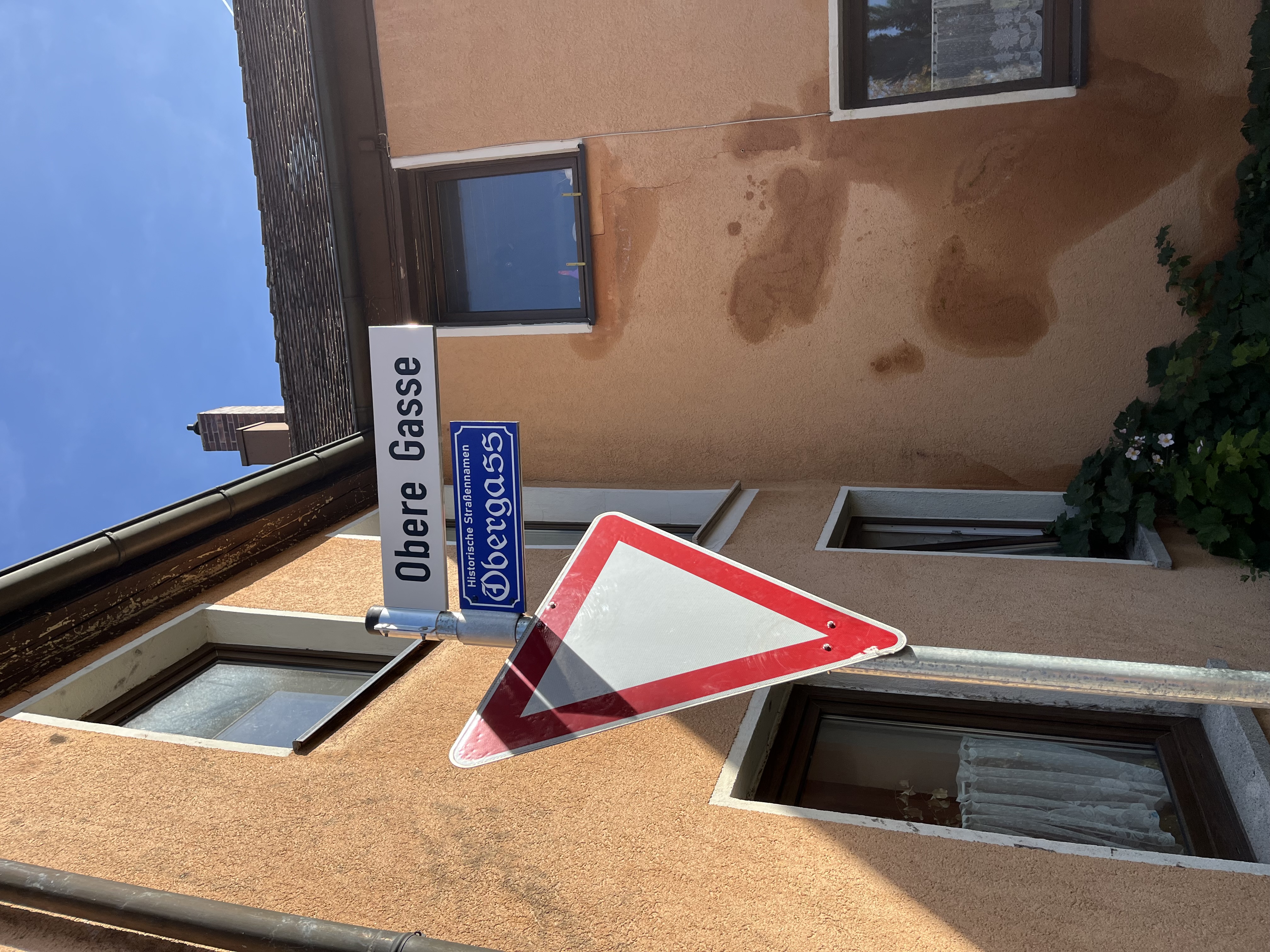 Historische Straßennamensschilder in Vestenbergsgreuth 