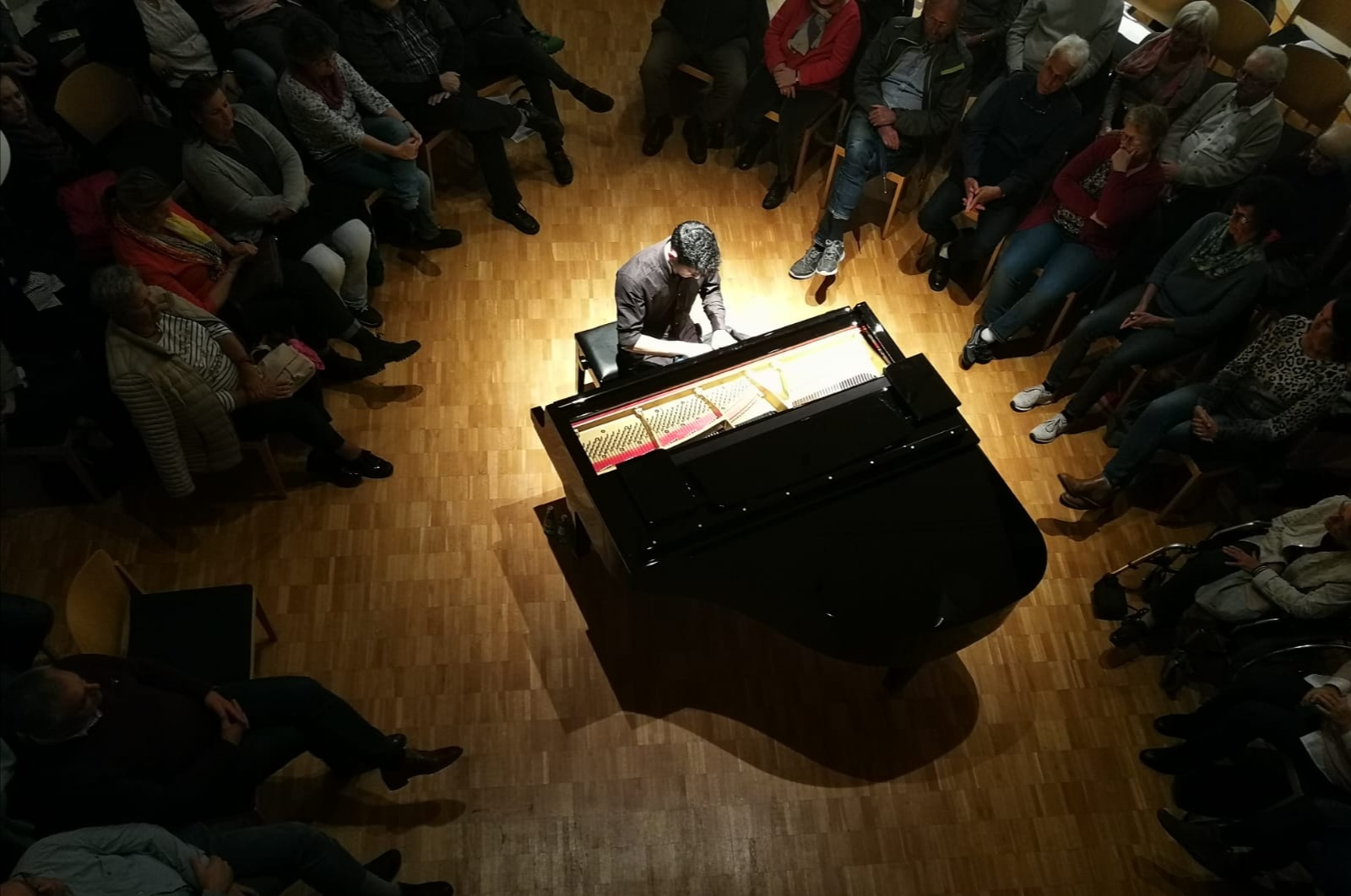 Einladung: Interkultureller Konzertabend mit Pianist Aeham Ahmad
