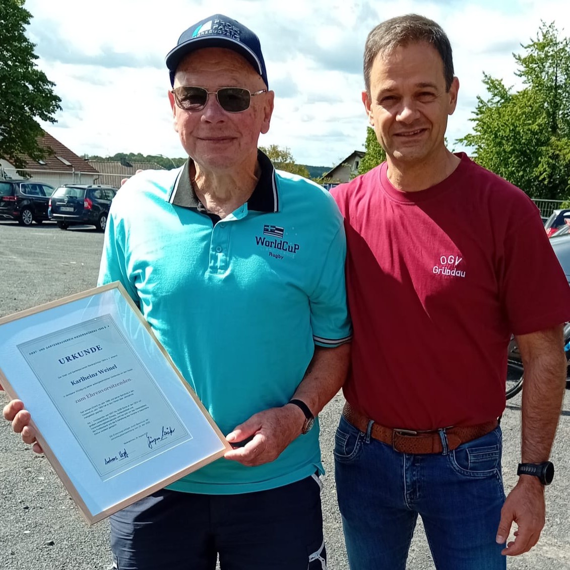 Grillfest bei bestem Wetter – OGV Niedergründau würdigt Karlheinz Weinel als Ehrenvorsitzenden