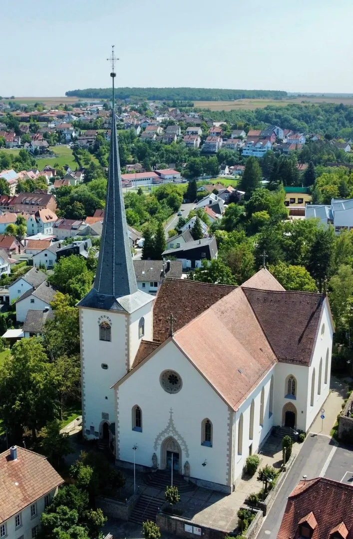 !!!! Aufgrund der Hitze abgesagt, es wird nach einem neuen Termin im Herbst gesucht!!!! „Von Halleluja bis Haxn – die Katholische Kirche in Rimpar feiert Pfarrfest!“