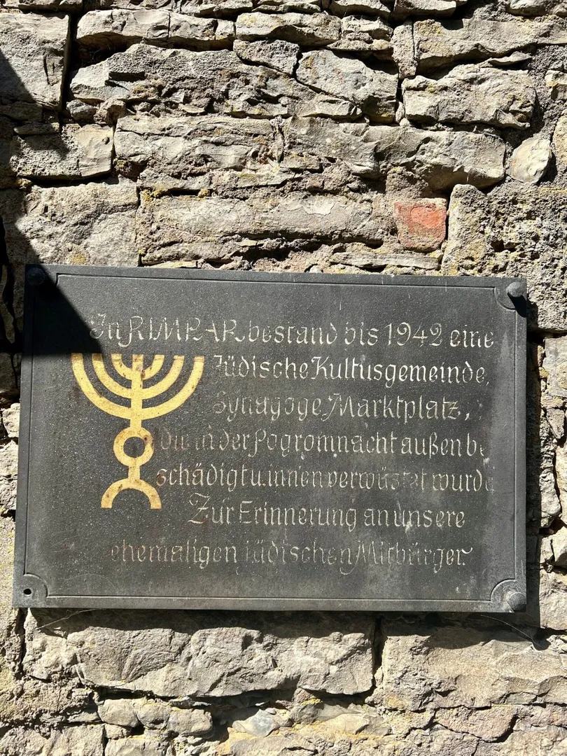 „Erinnern – Mahnen – Niemals vergessen“